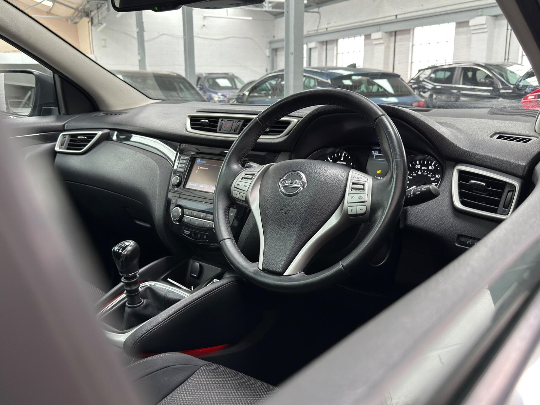 2015 Nissan Qashqai - Image 9