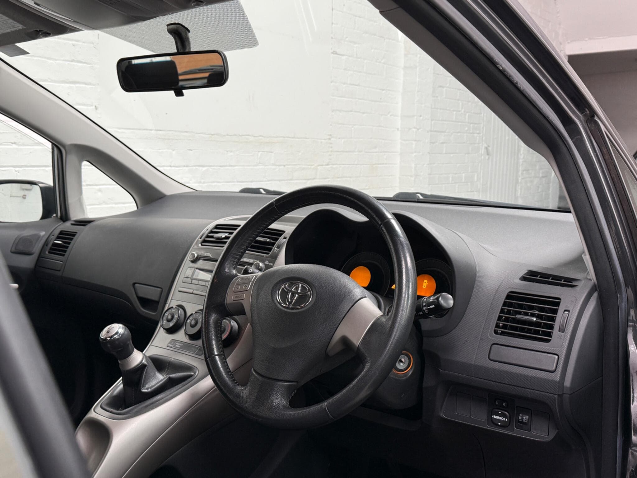 2007 Toyota Auris - Image 7