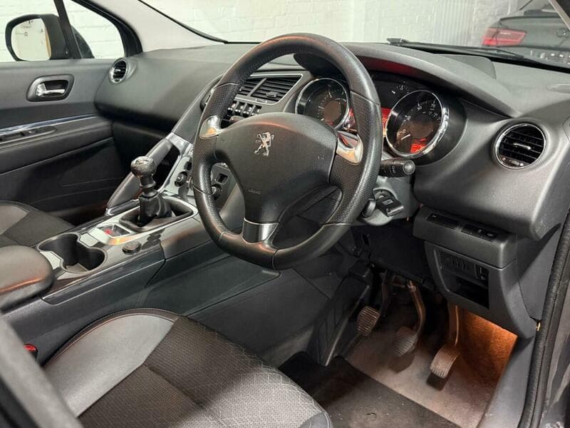 2015 Peugeot 3008 - Image 24