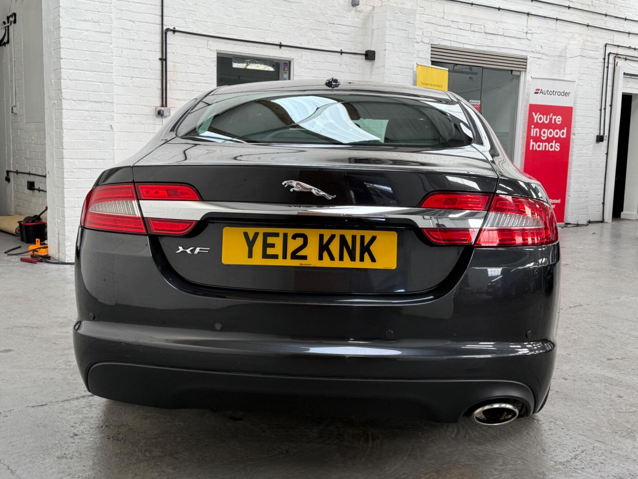 2012 Jaguar XF - Image 7