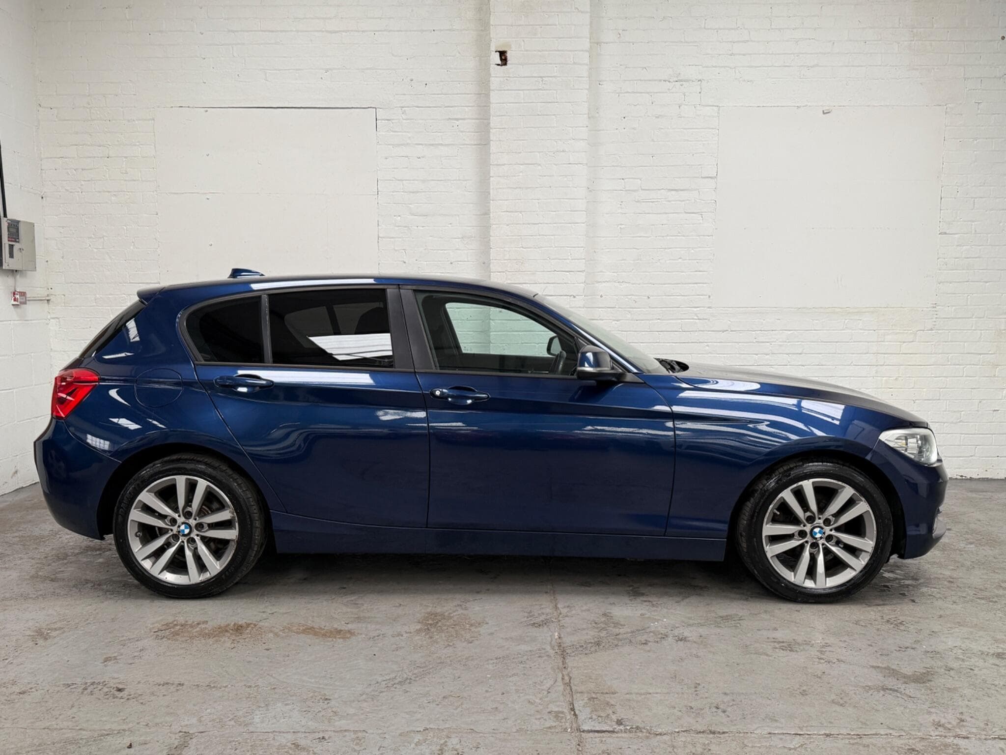 2016 BMW 1 Series - Image 8