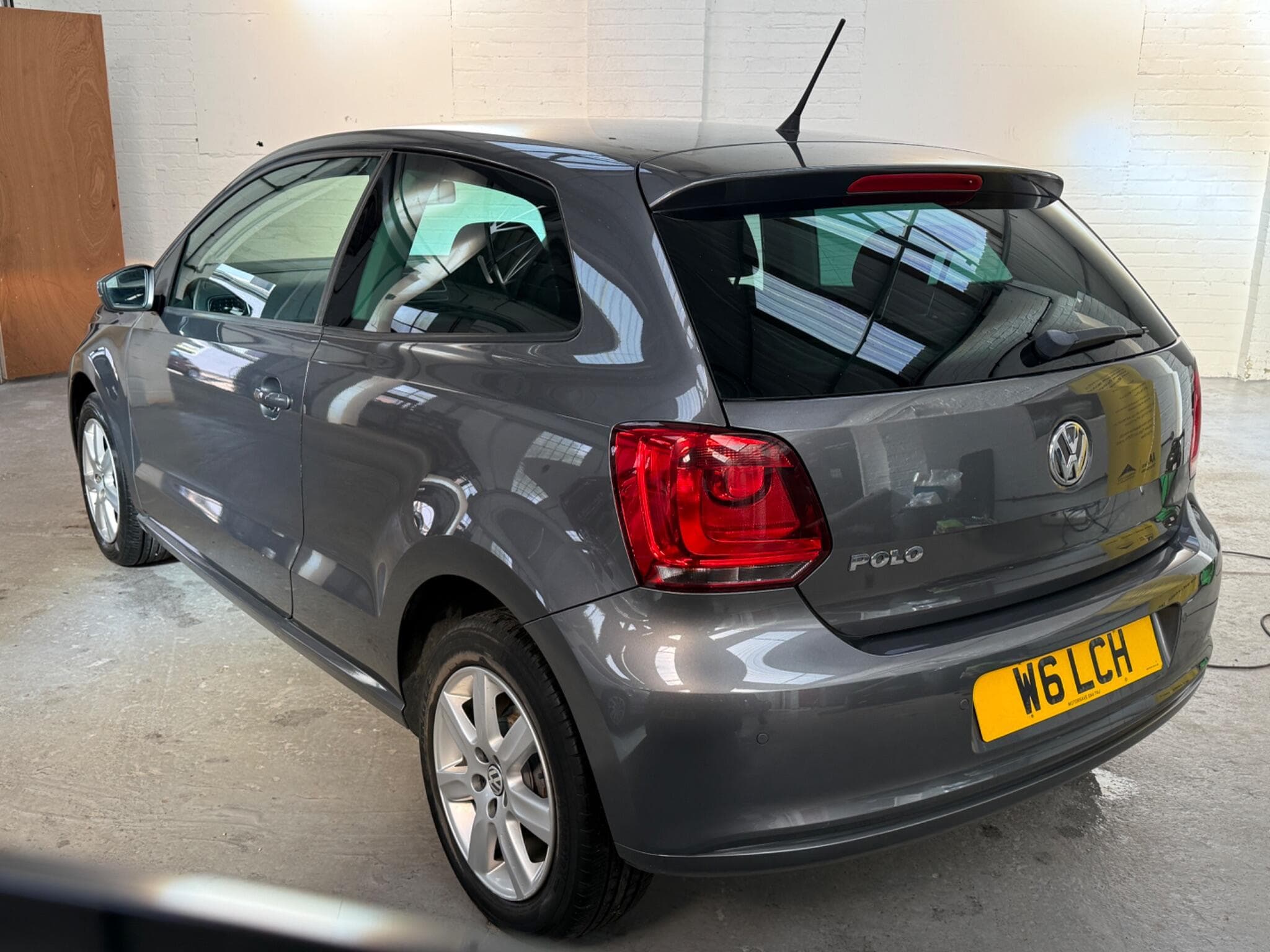 2013 Volkswagen Polo - Image 19