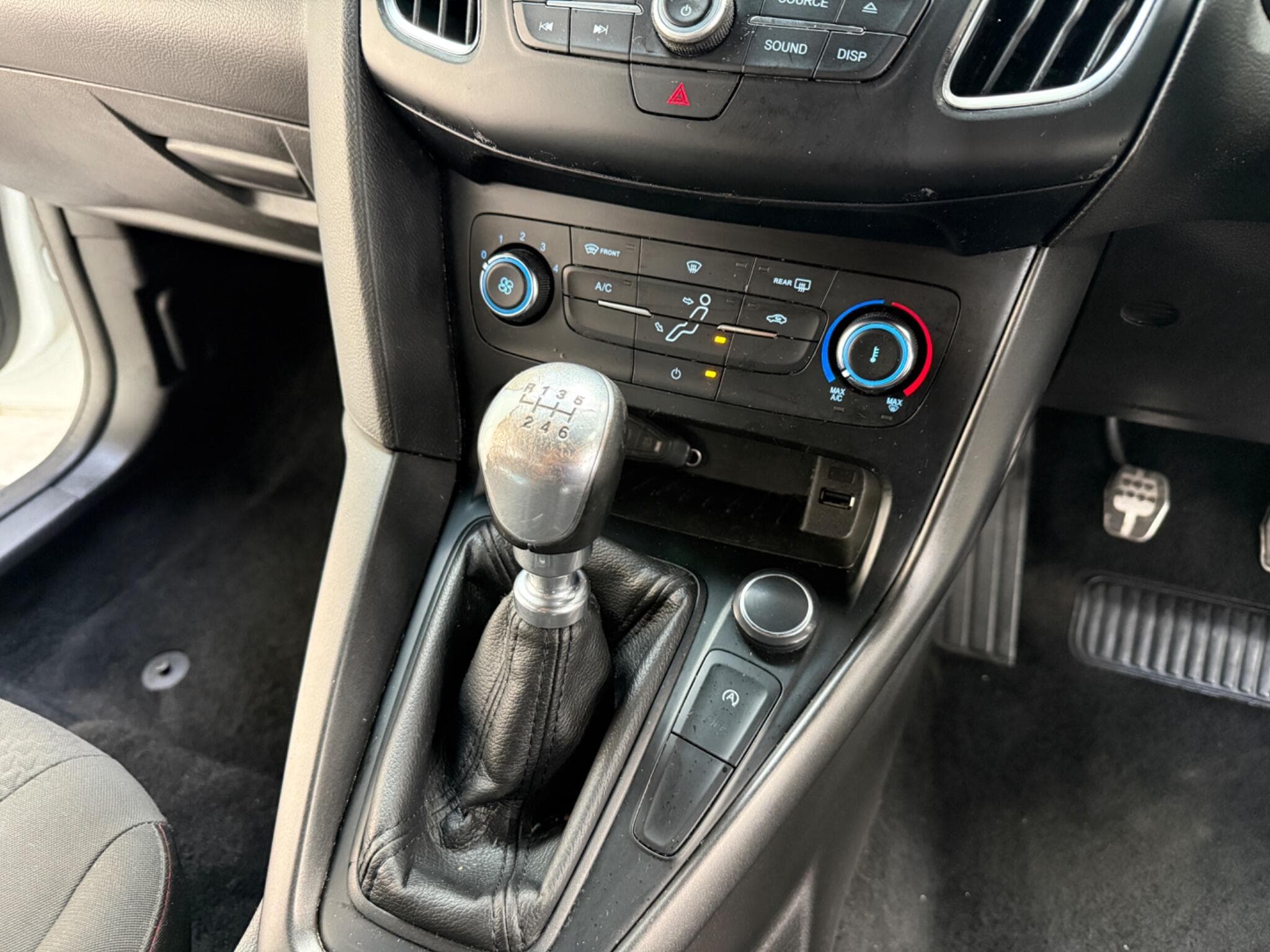 2017 Ford Focus - Image 14