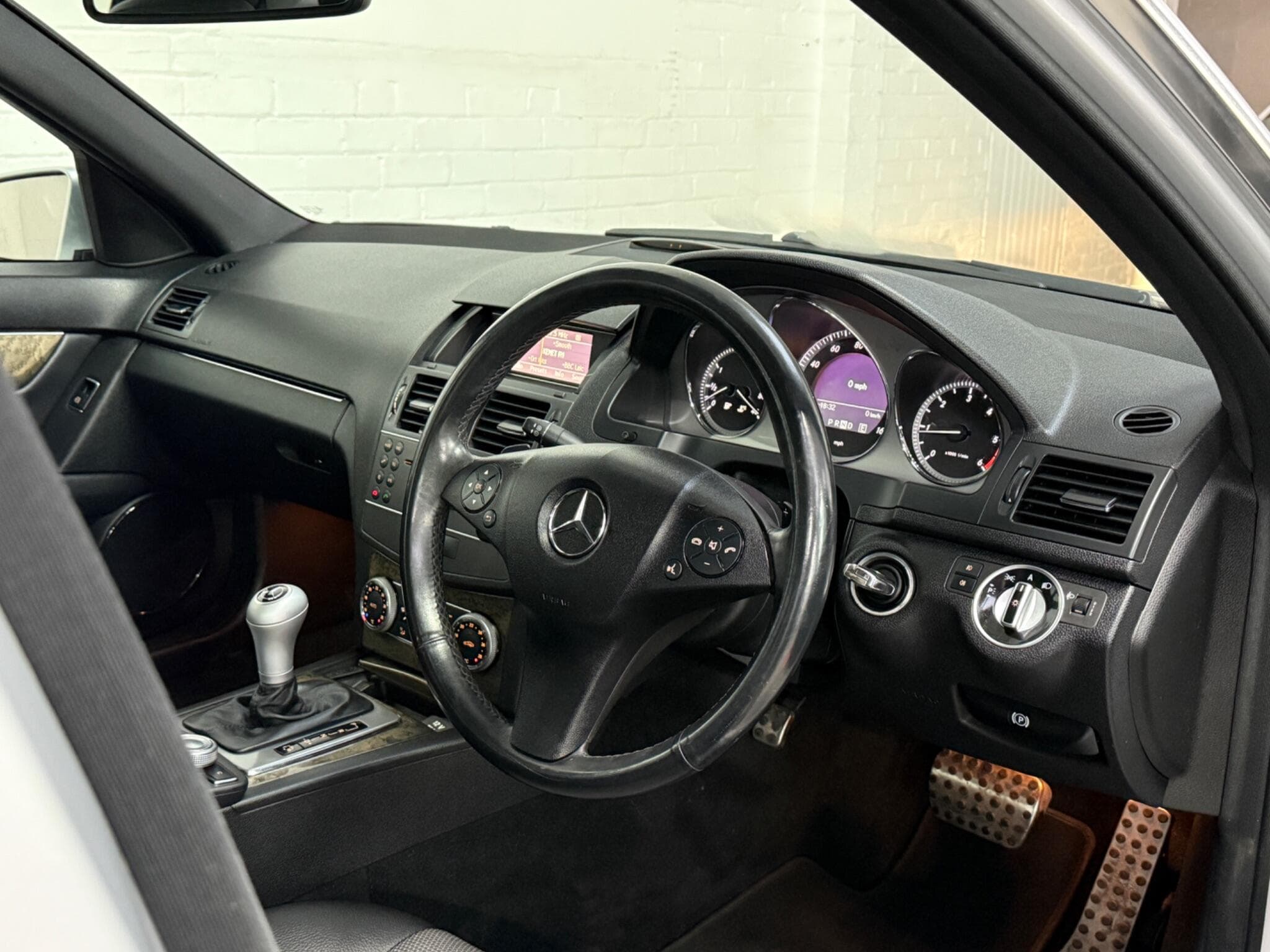 2011 Mercedes-Benz C Class - Image 14