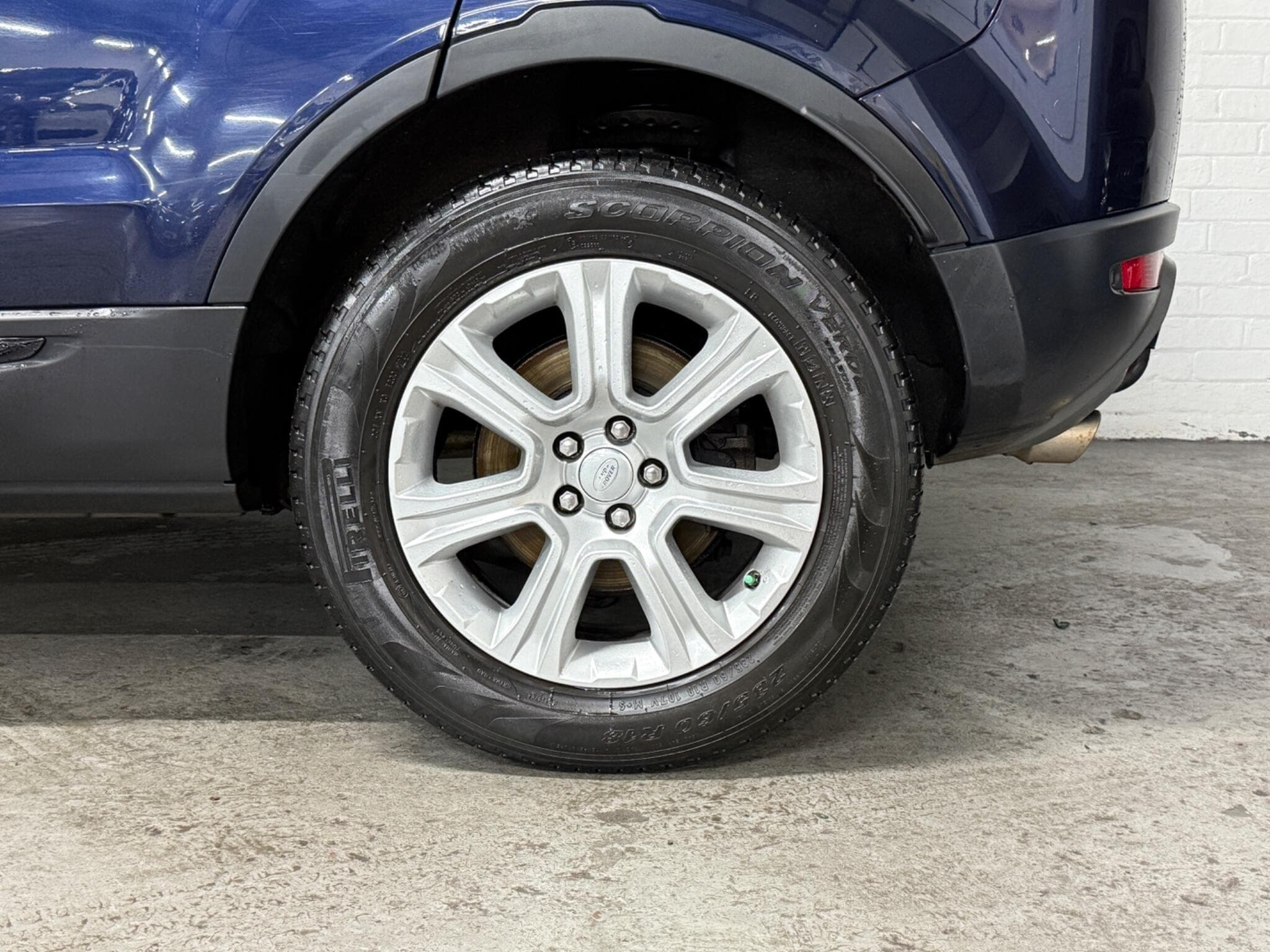 2017 Land Rover Range Rover Evoque - Image 21