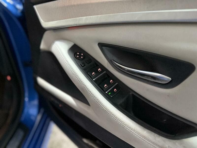 2014 BMW M5 - Image 30