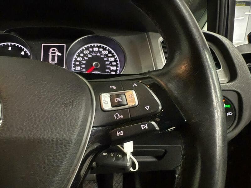 2016 Volkswagen Golf - Image 22