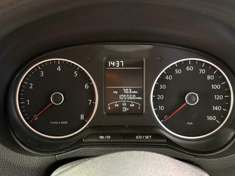 2014 Volkswagen Polo - Image 19