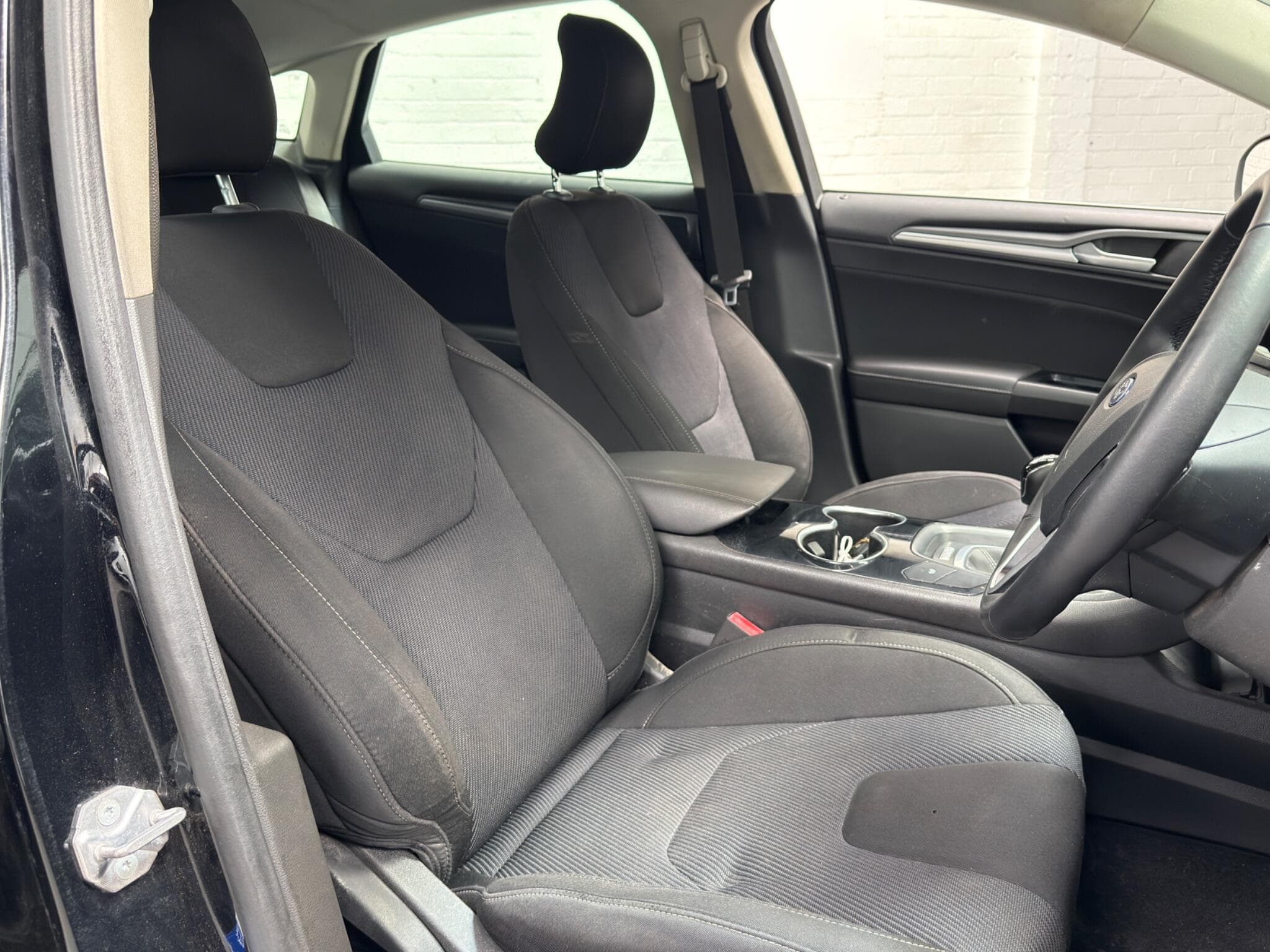 2015 Ford Mondeo - Image 18