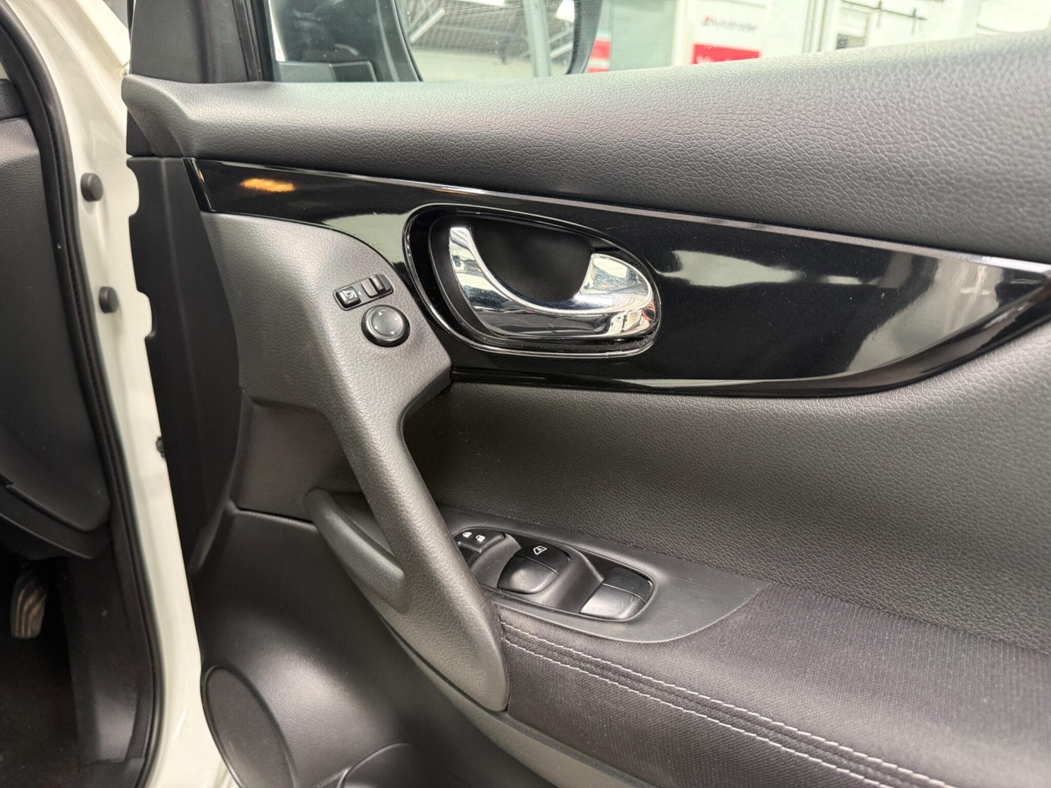 2016 Nissan Qashqai - Image 19