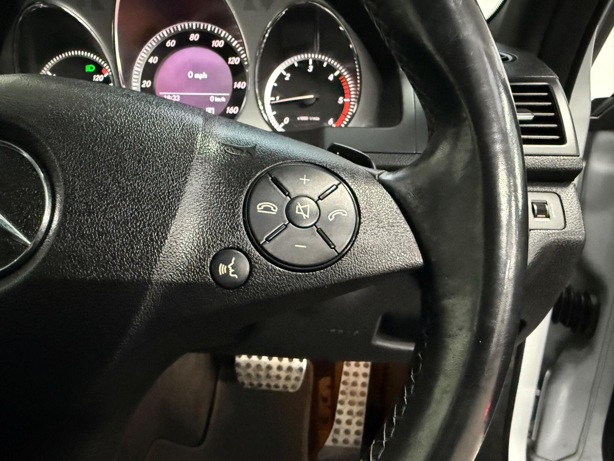 2011 Mercedes-Benz C Class - Image 16