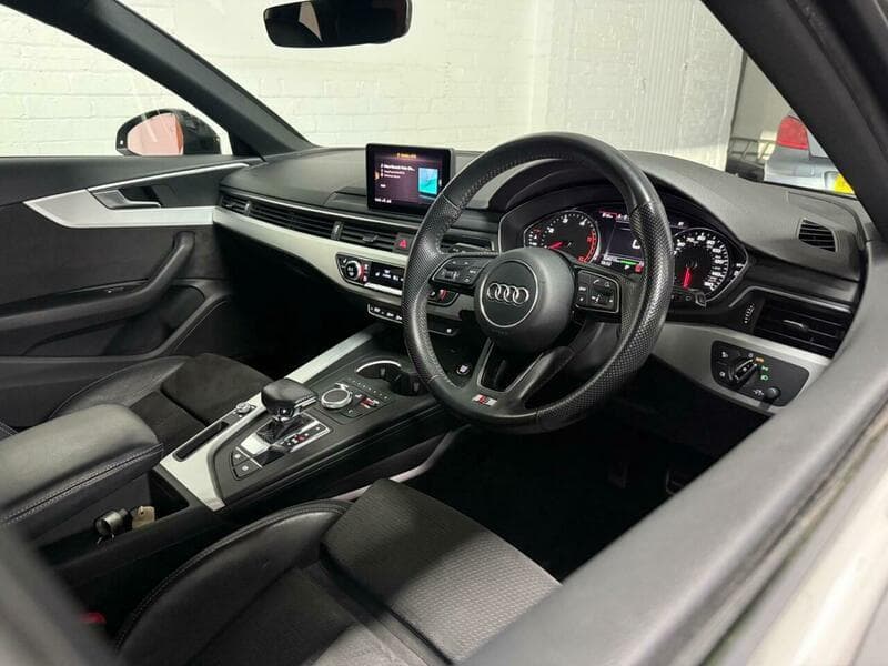 2017 Audi A4 Avant - Image 24