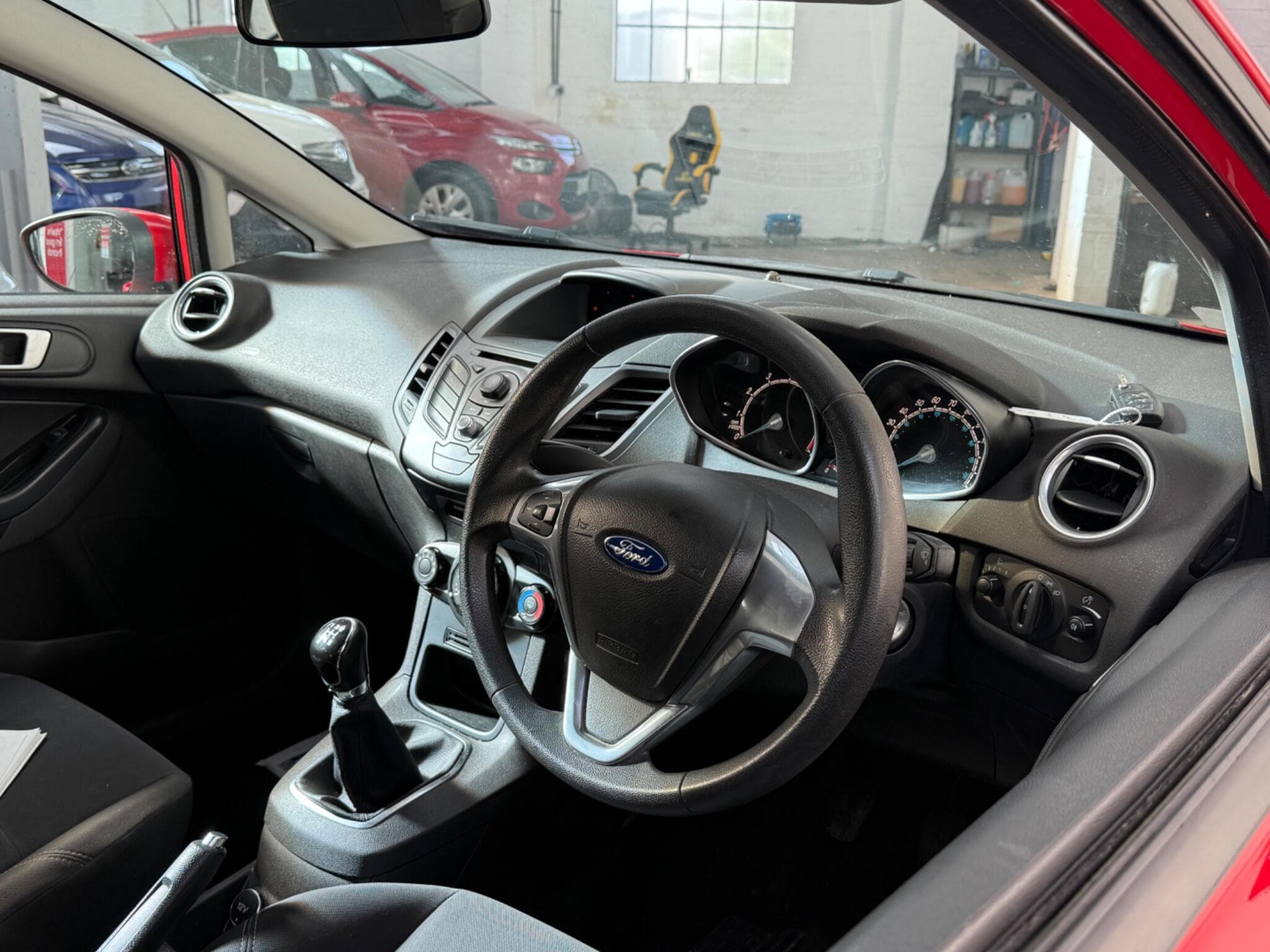 2014 Ford Fiesta - Image 8