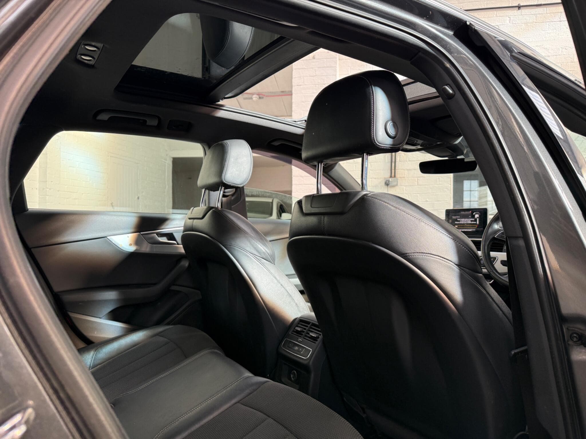 2016 Audi A4 Avant - Image 17