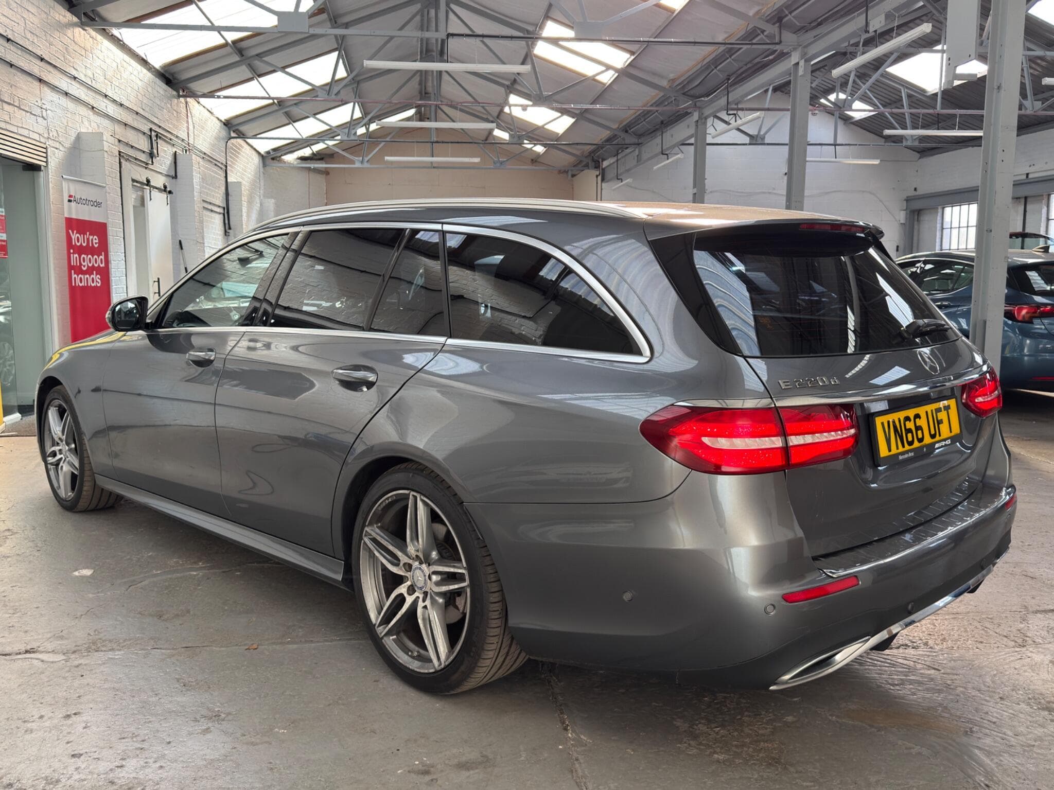 2016 Mercedes-Benz E Class - Image 4