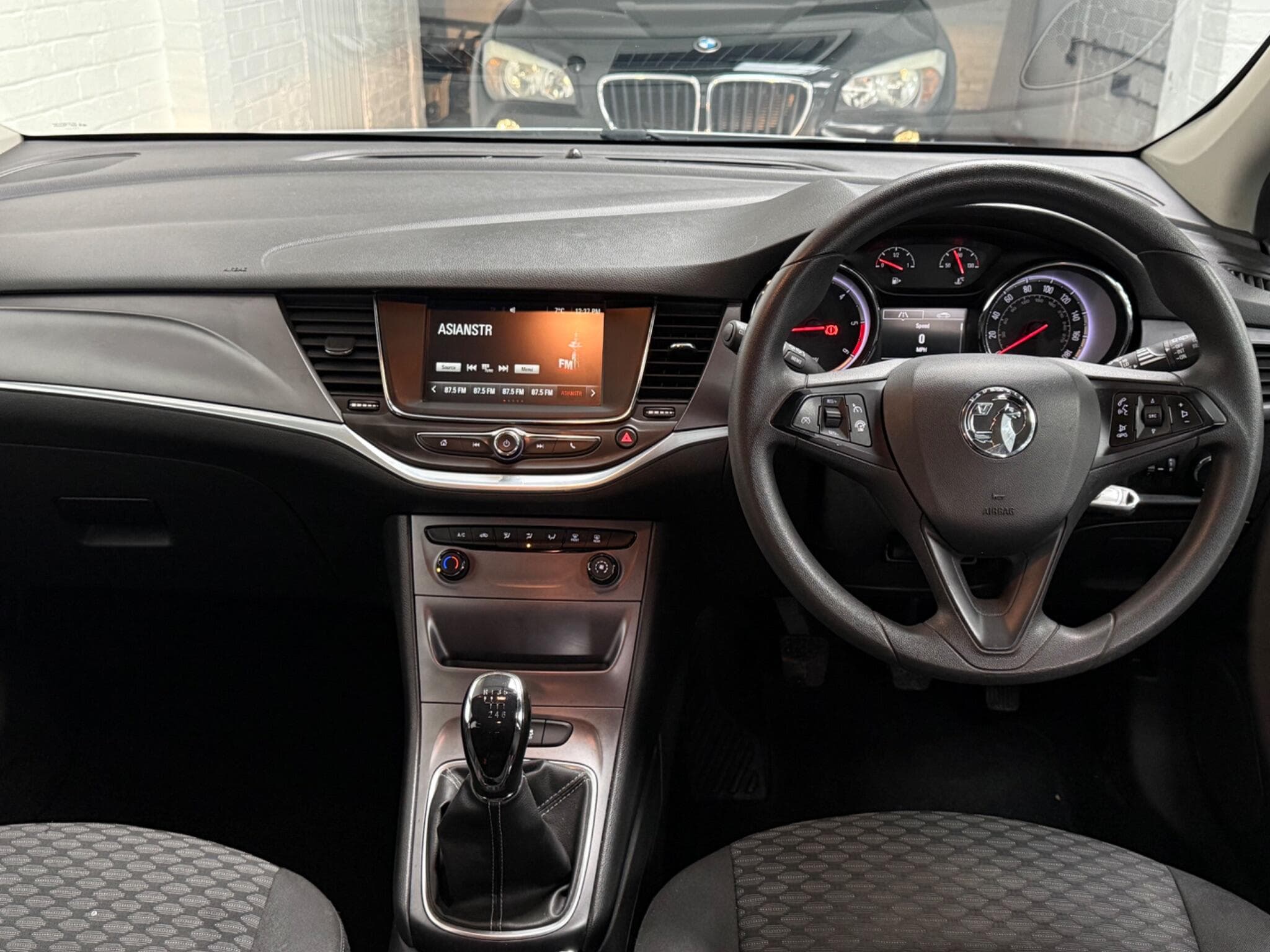 2016 Vauxhall Astra - Image 31