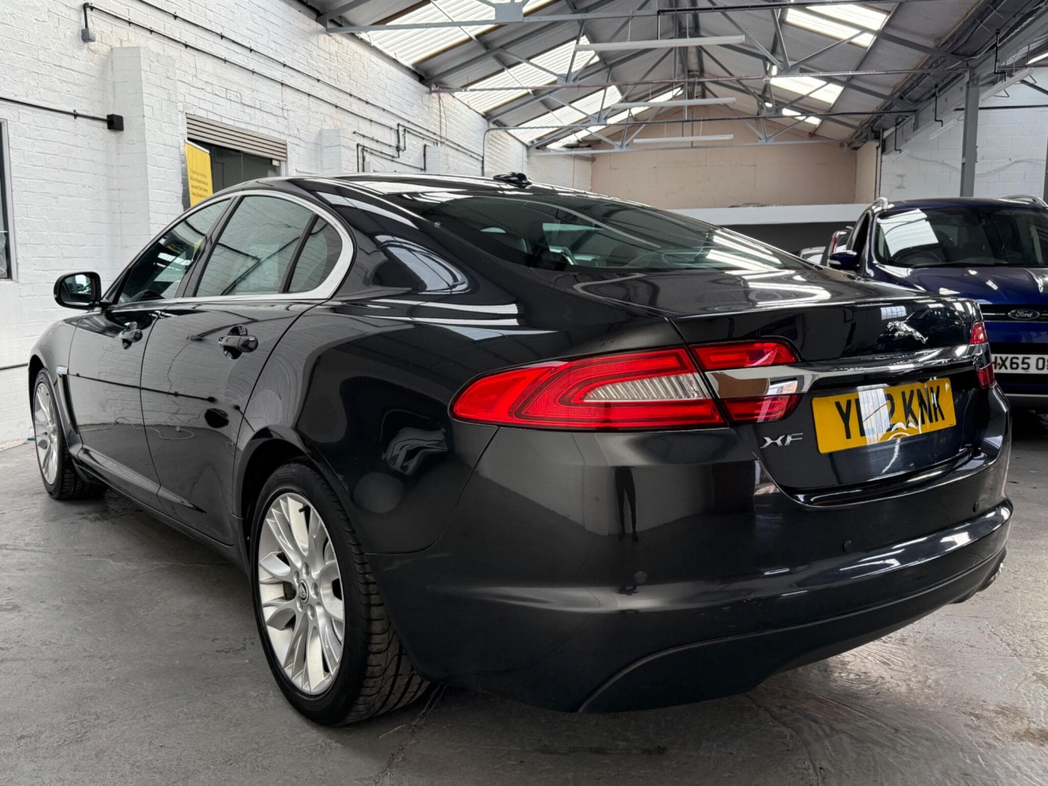 2012 Jaguar XF - Image 4