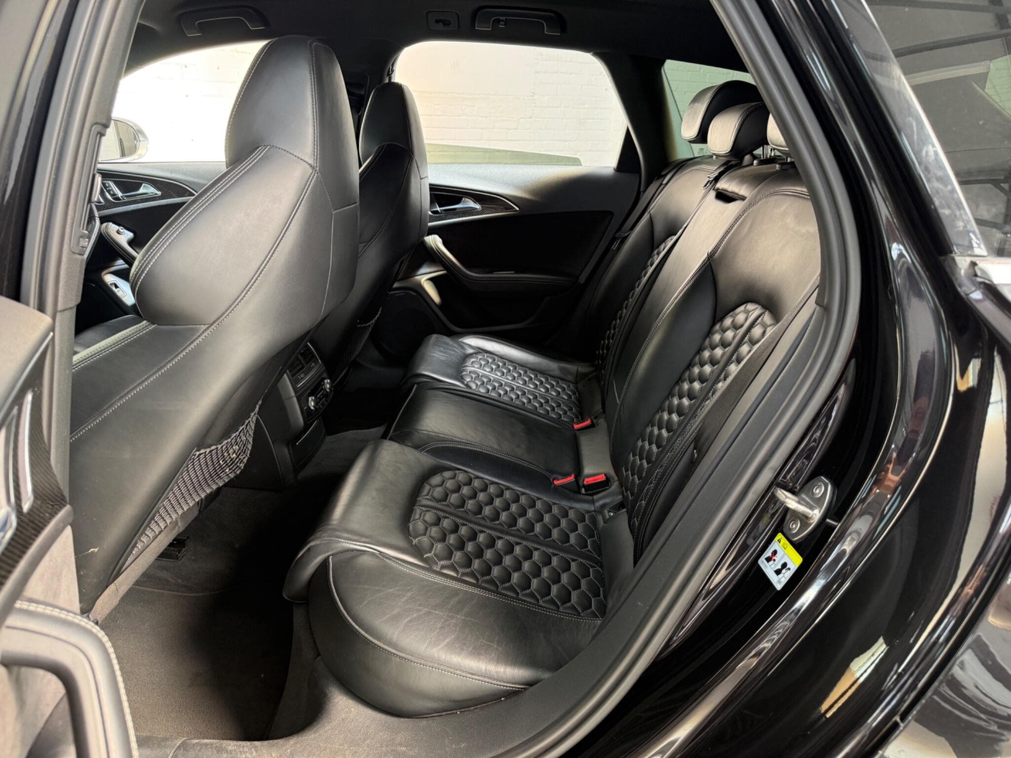 2017 Audi RS6 Avant - Image 20