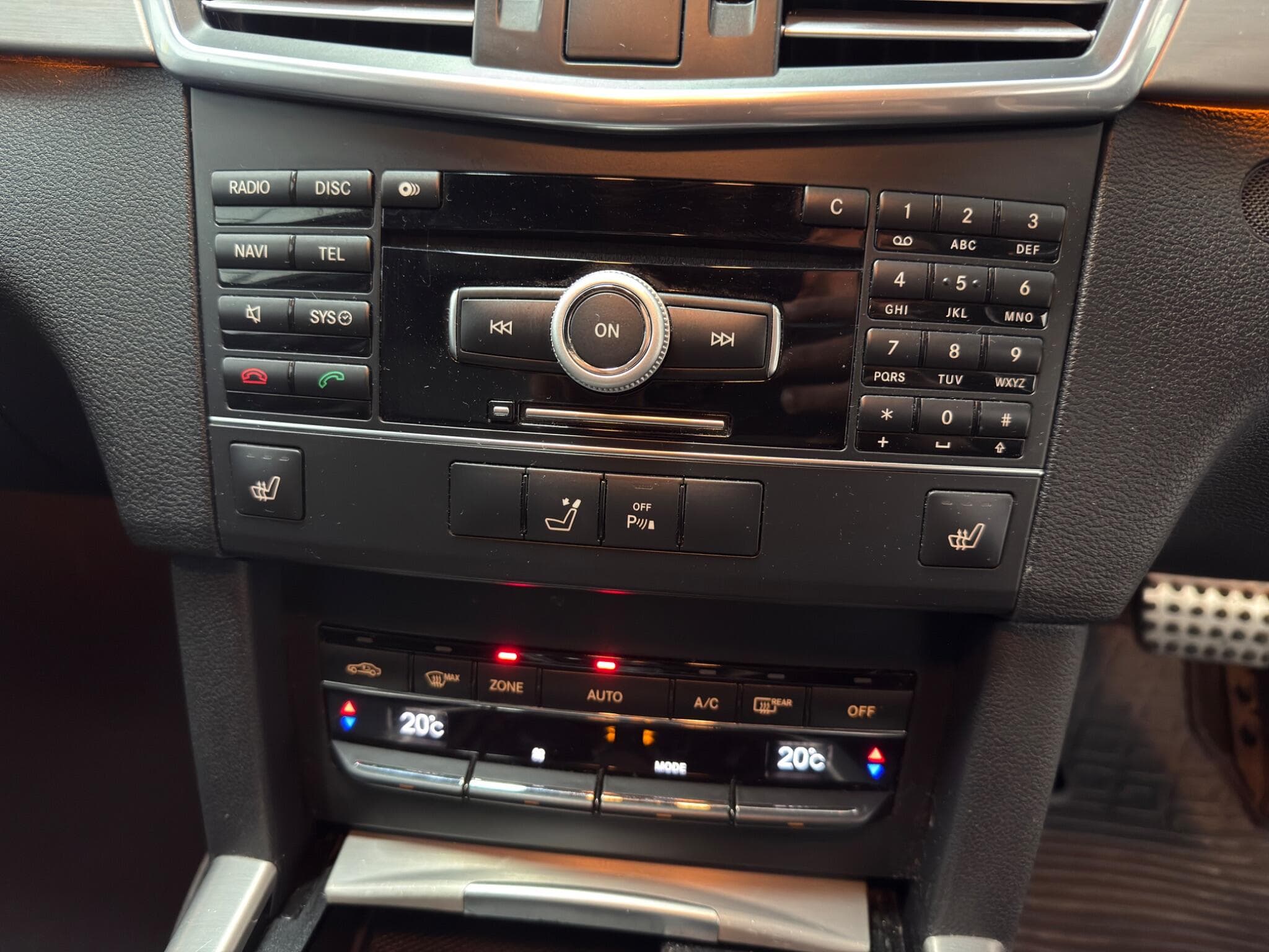 2010 Mercedes-Benz E Class - Image 27
