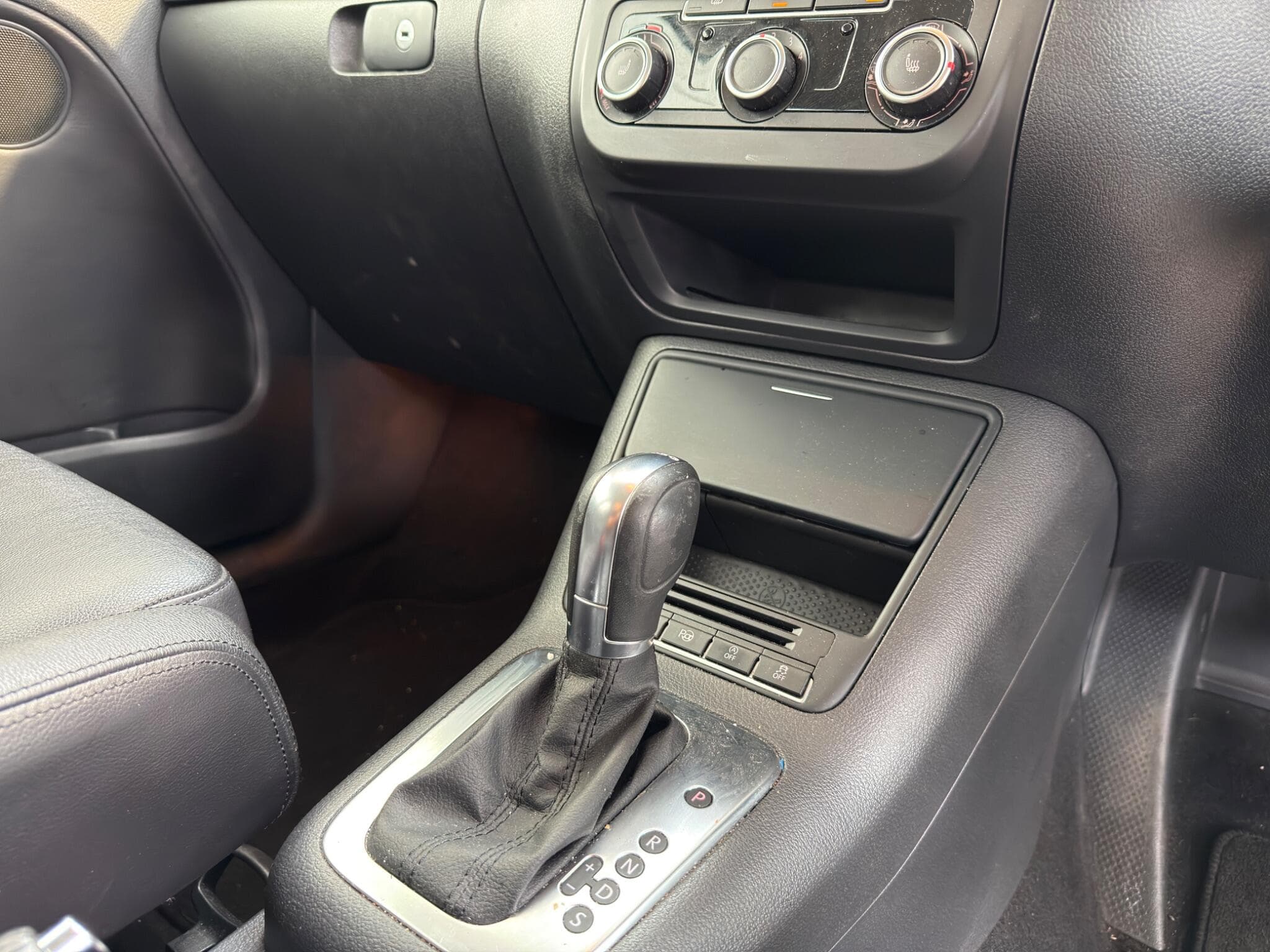 2012 Volkswagen Golf Plus - Image 12