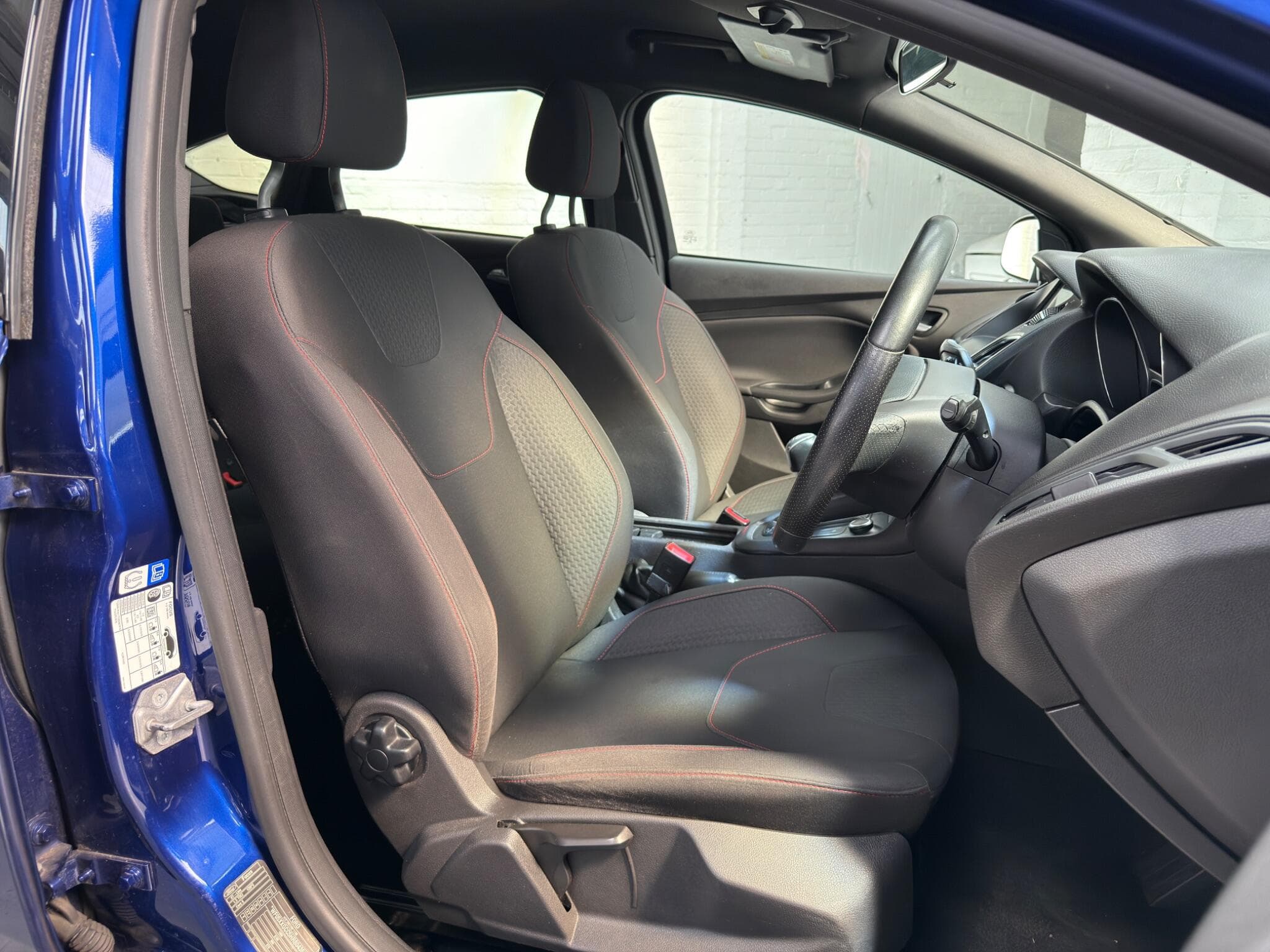 2017 Ford Focus - Image 23