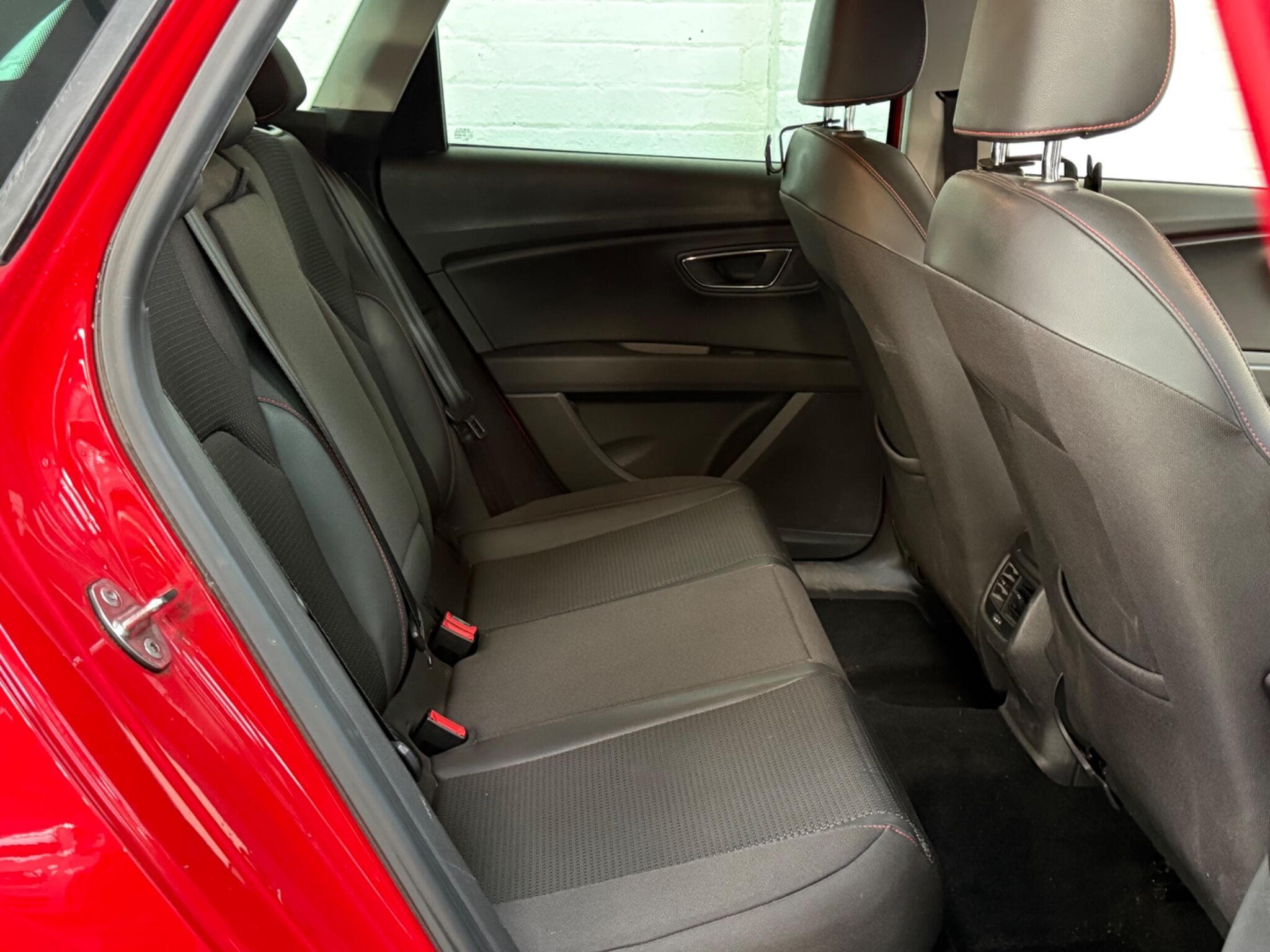 2015 SEAT Leon - Image 31