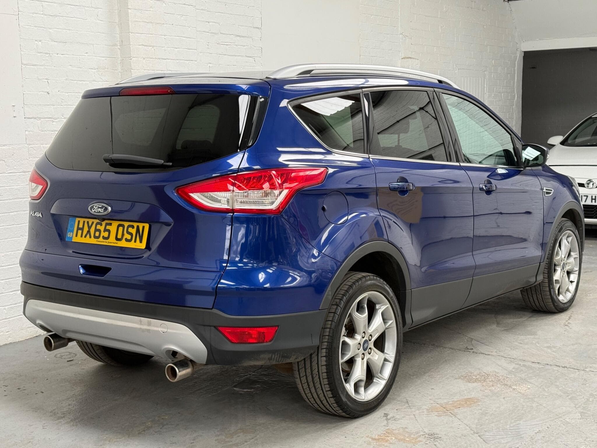 2015 Ford Kuga - Image 5