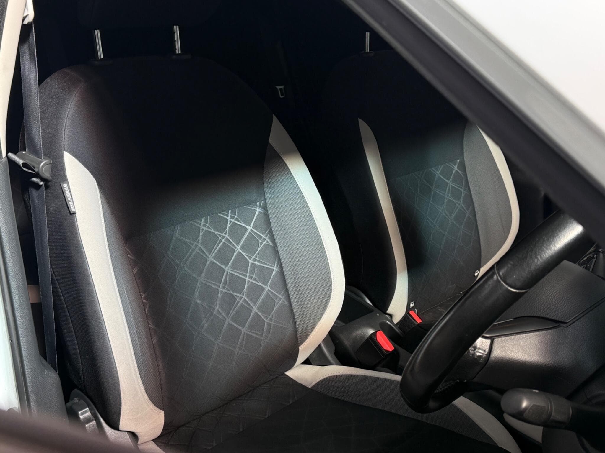 2017 Nissan Micra - Image 29