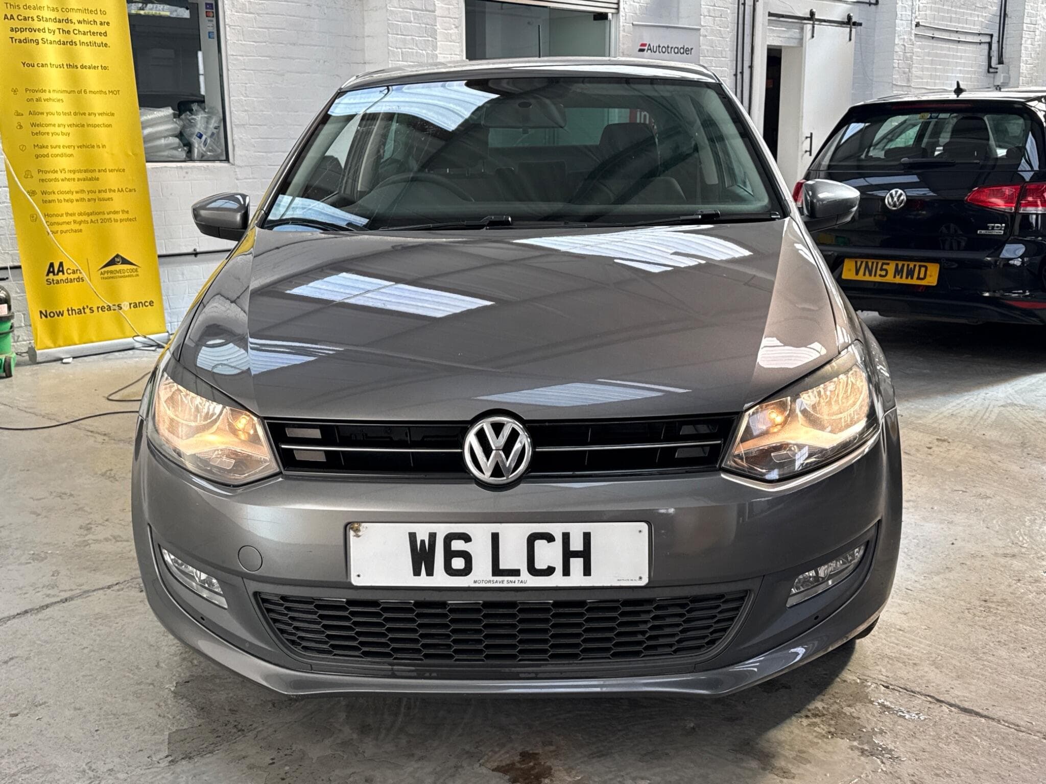 2013 Volkswagen Polo - Image 2