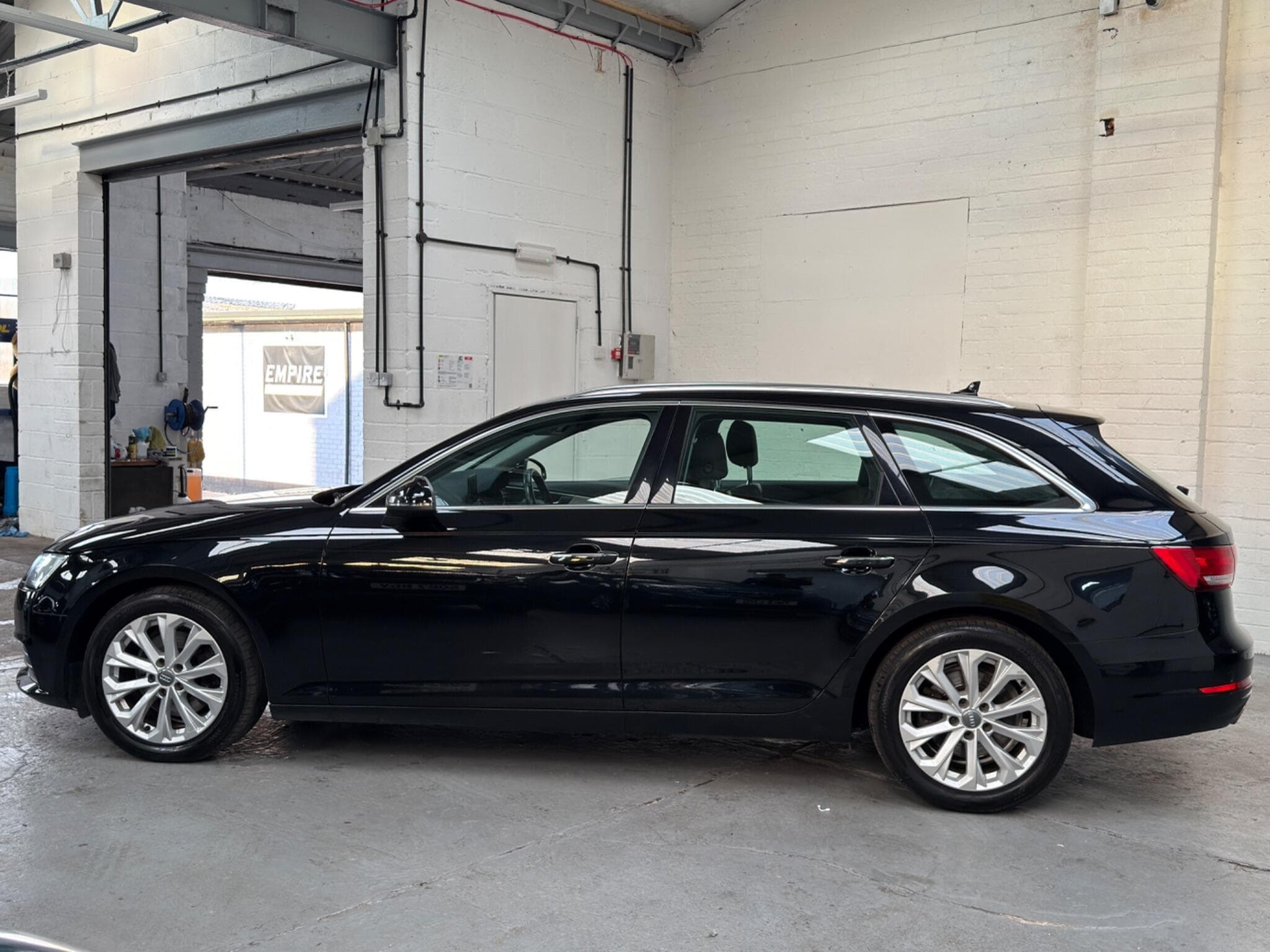 2016 Audi A4 Avant - Image 5