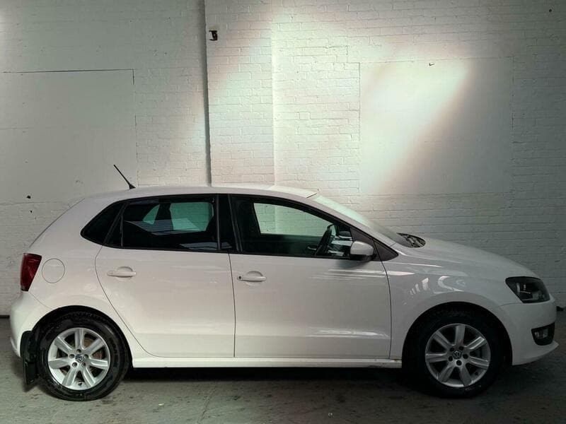 2014 Volkswagen Polo - Image 31