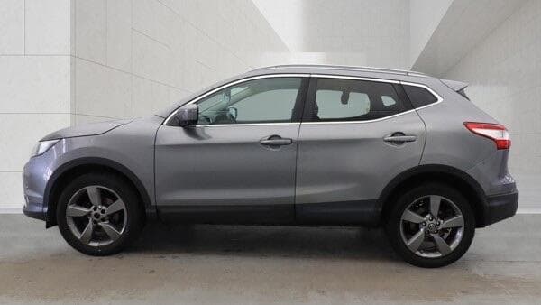 2014 Nissan Qashqai - Image 5