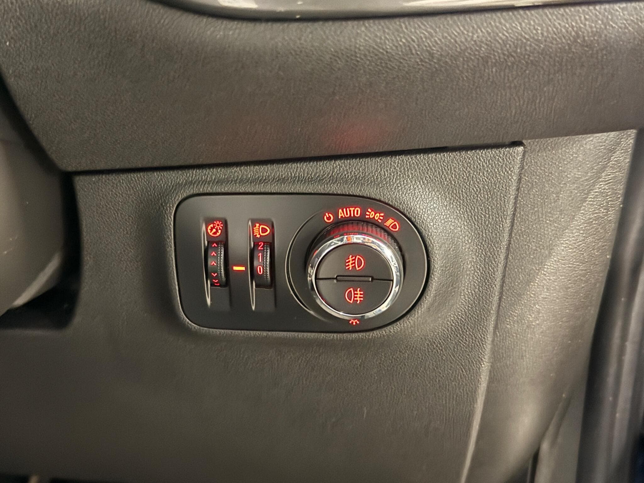 2015 Vauxhall Corsa - Image 19