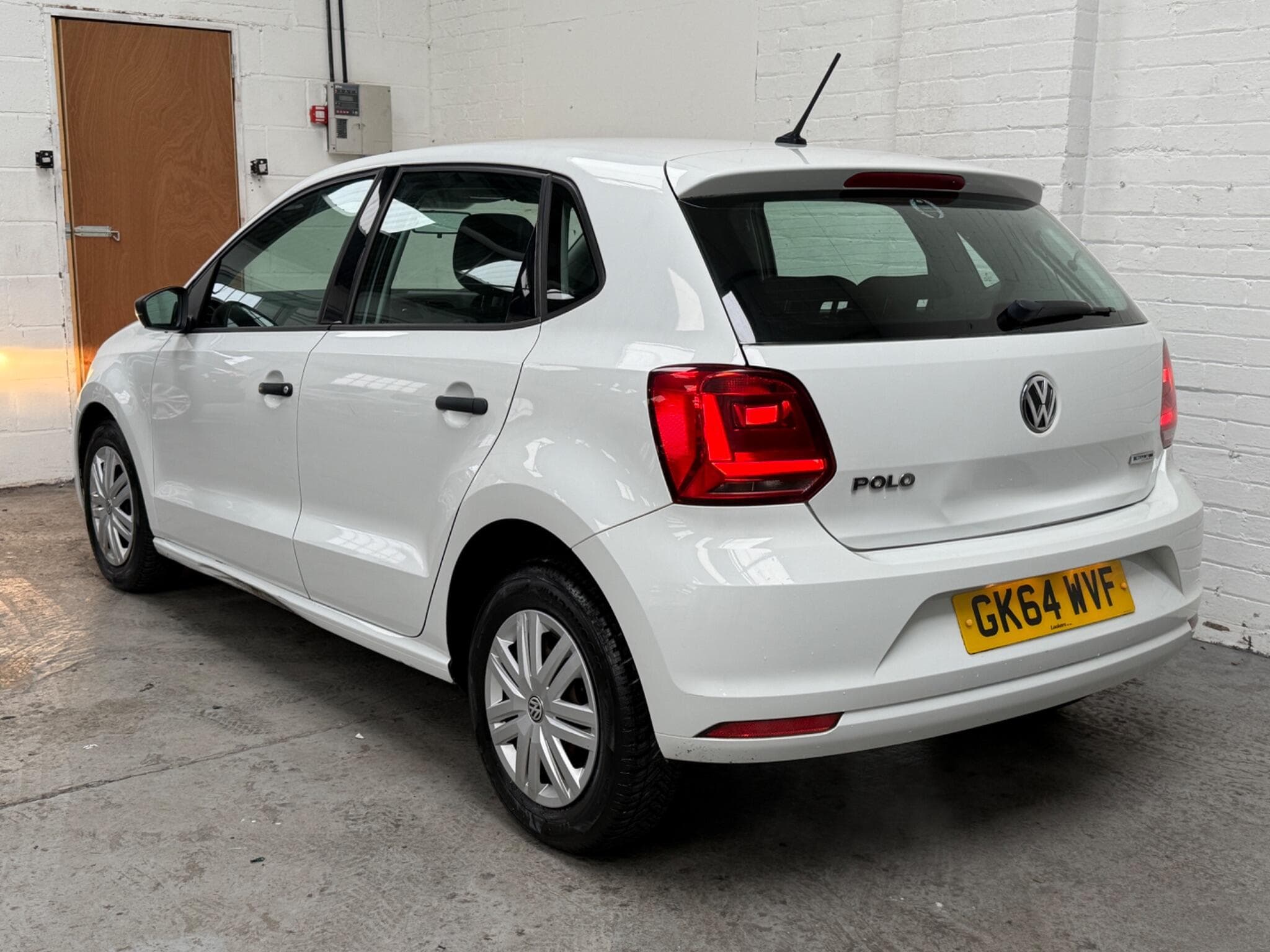 2014 Volkswagen Polo - Image 6