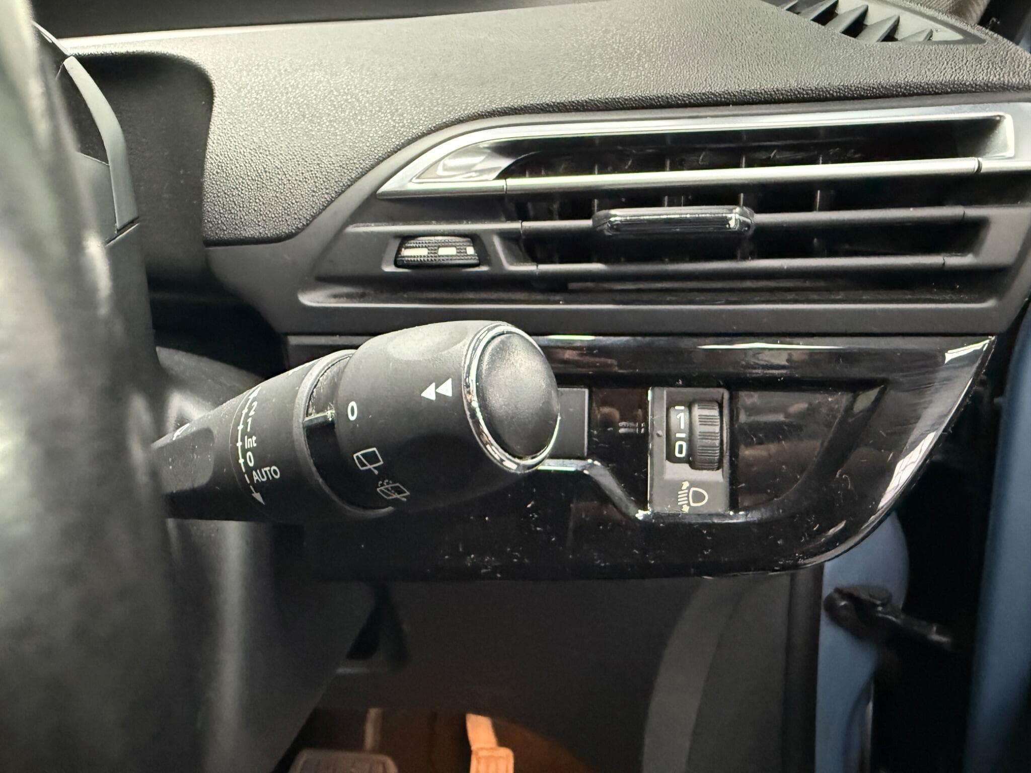 2016 Citroen C4 Picasso - Image 23