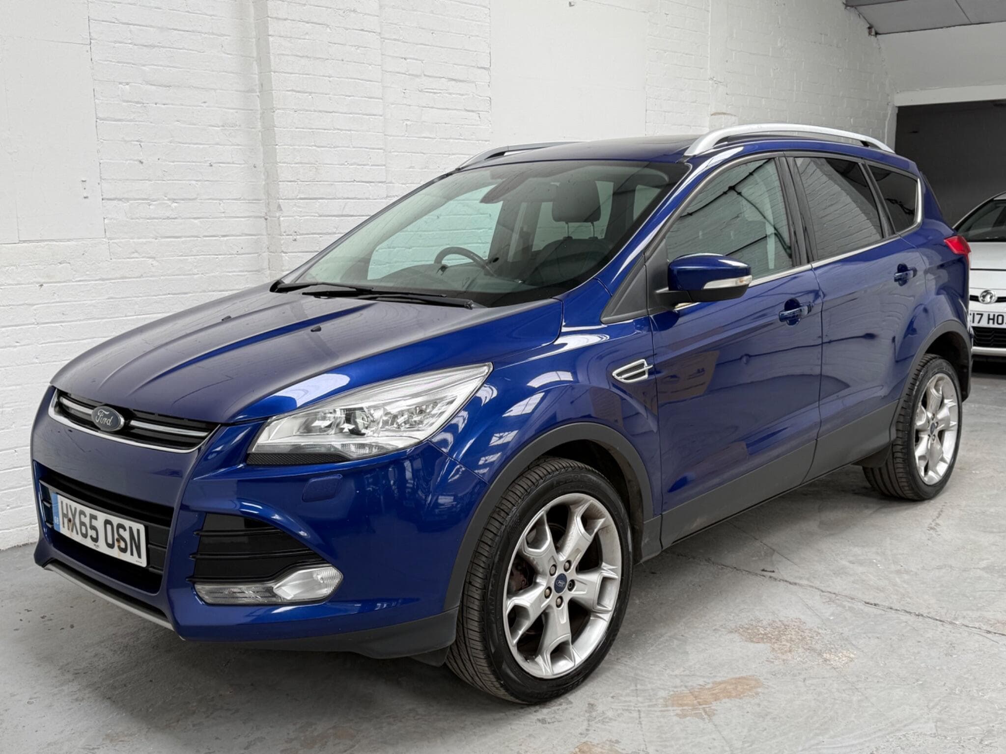 2015 Ford Kuga - Image 12
