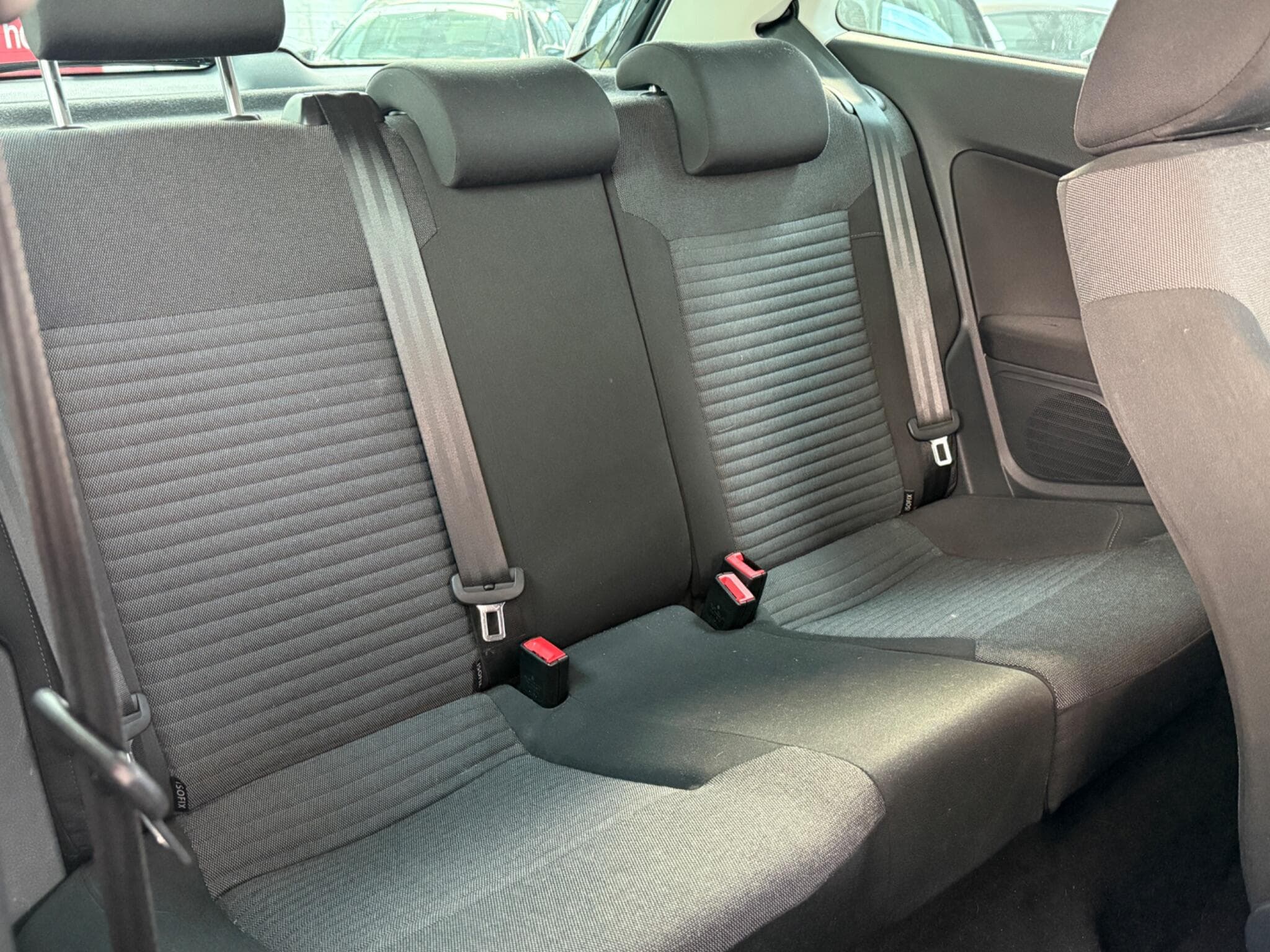 2013 Volkswagen Polo - Image 11