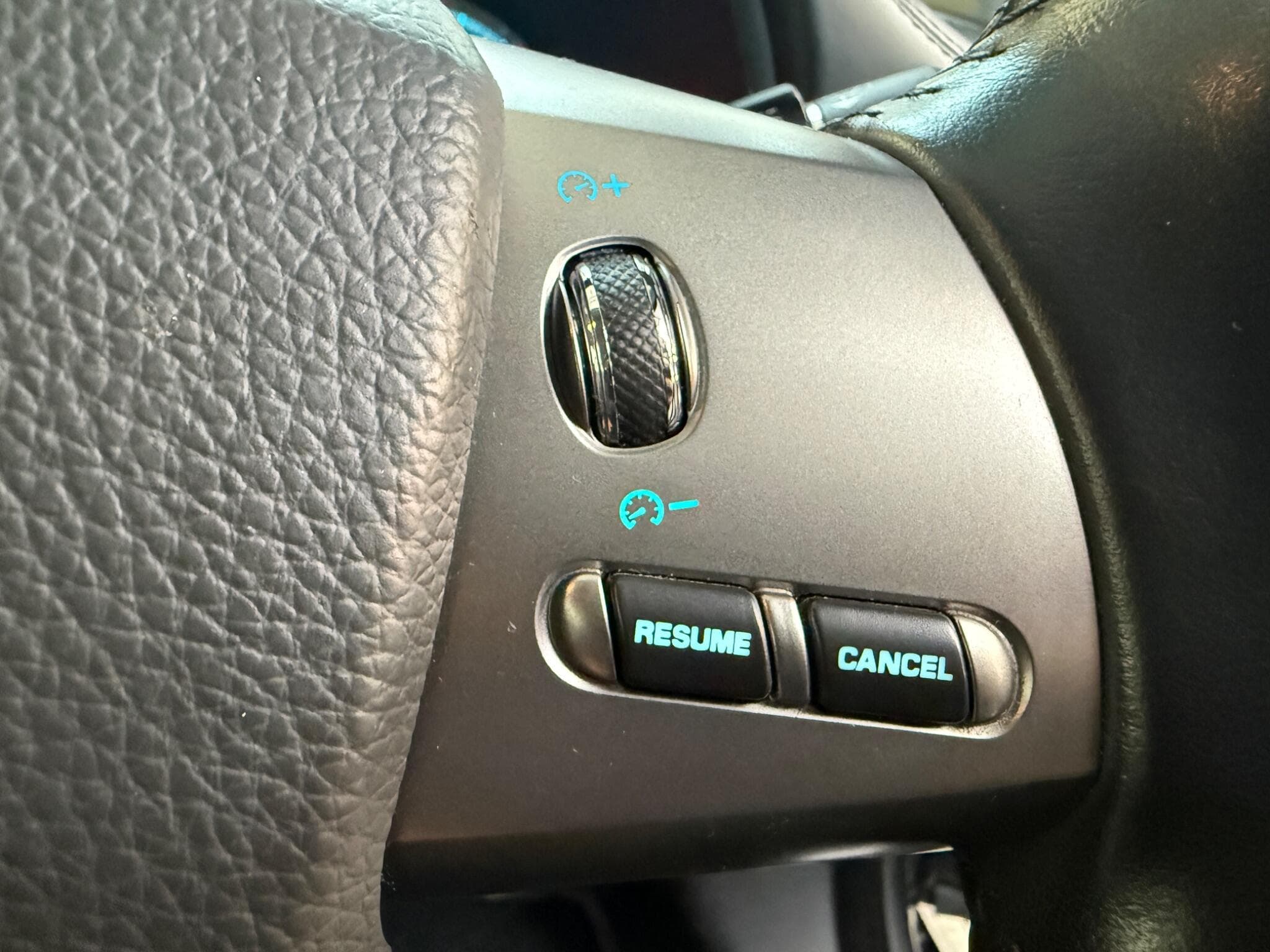 2011 Jaguar XF - Image 13