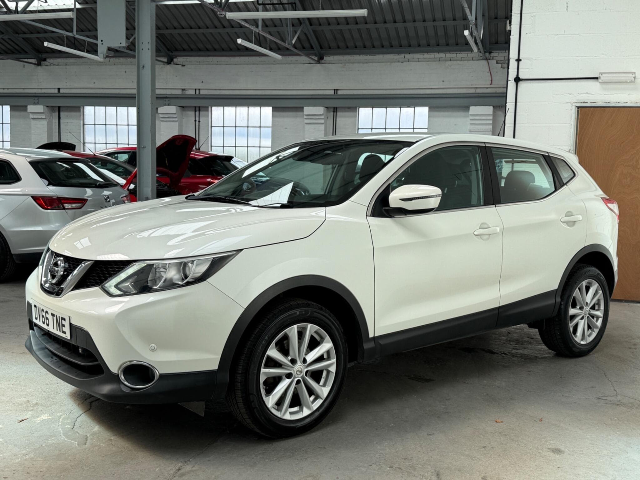2016 Nissan Qashqai - Image 5