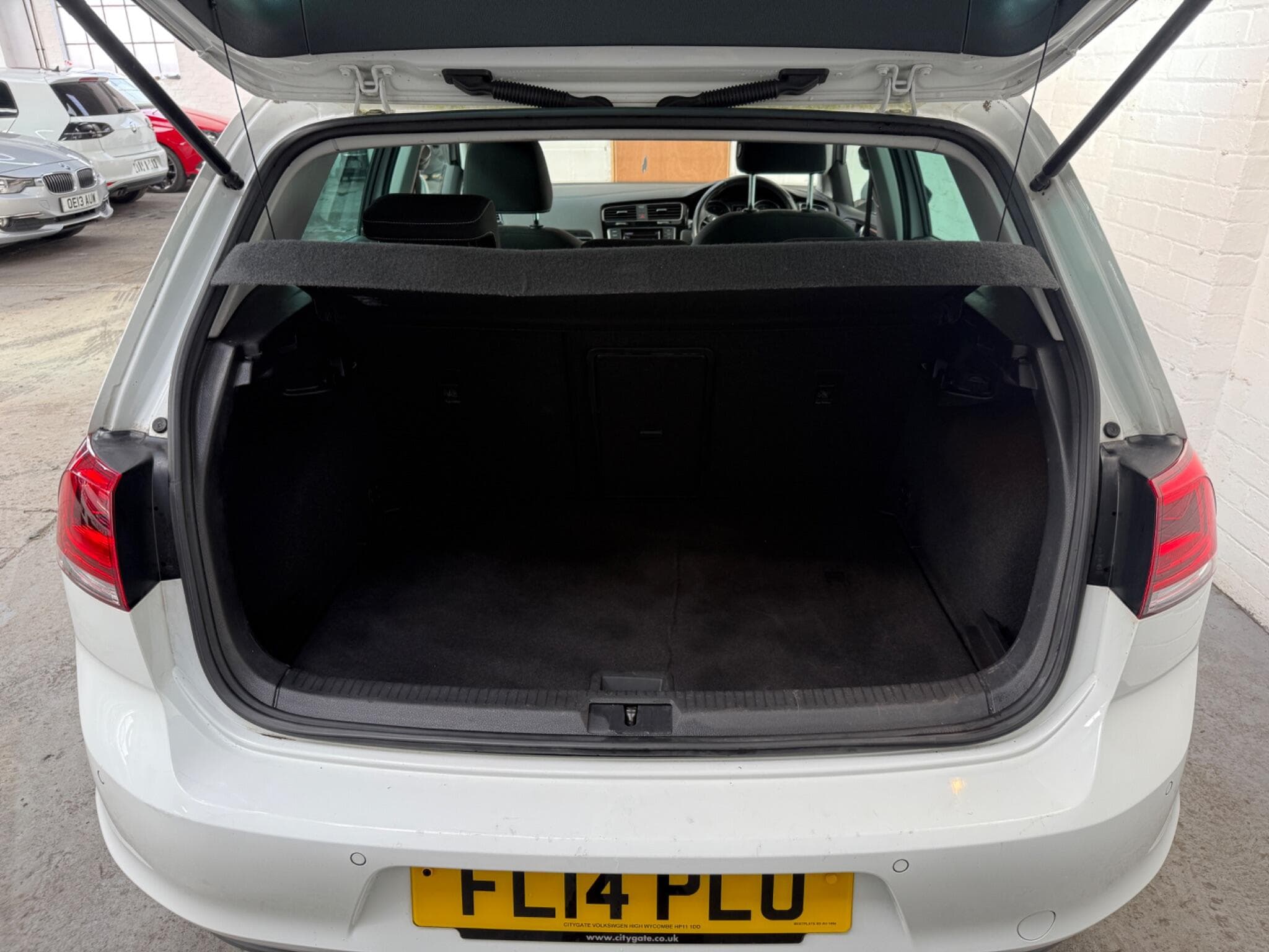 2014 Volkswagen Golf - Image 26