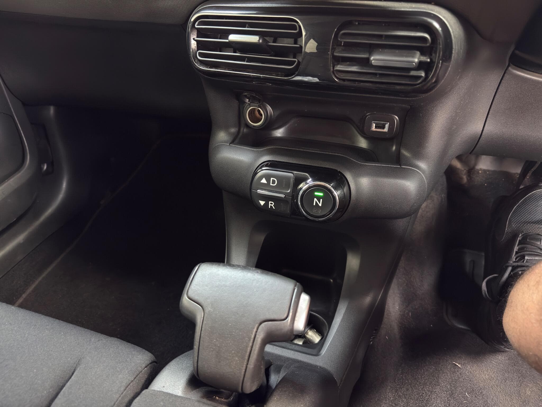 2015 Citroen C4 Cactus - Image 20