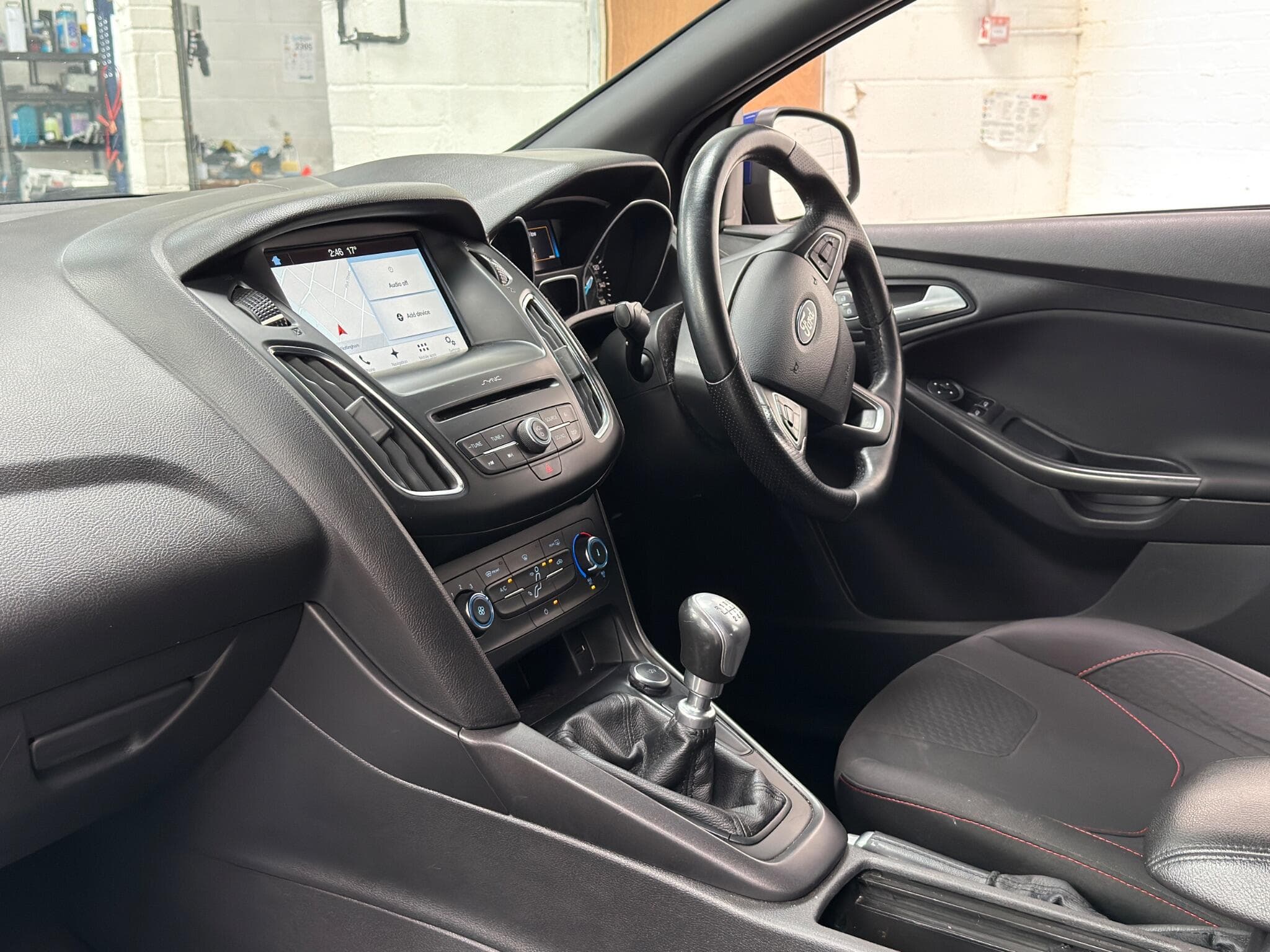 2017 Ford Focus - Image 10