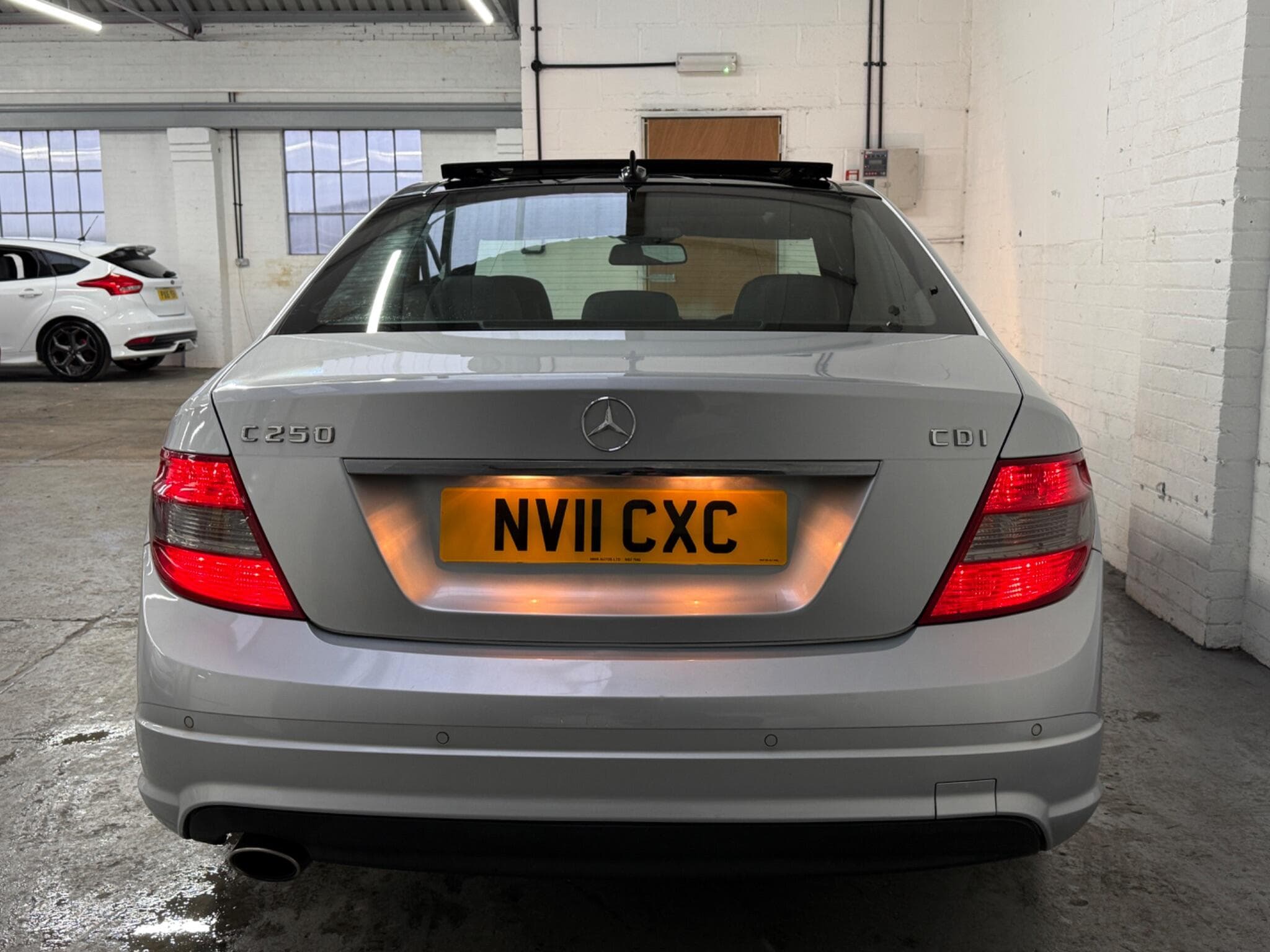 2011 Mercedes-Benz C Class - Image 10