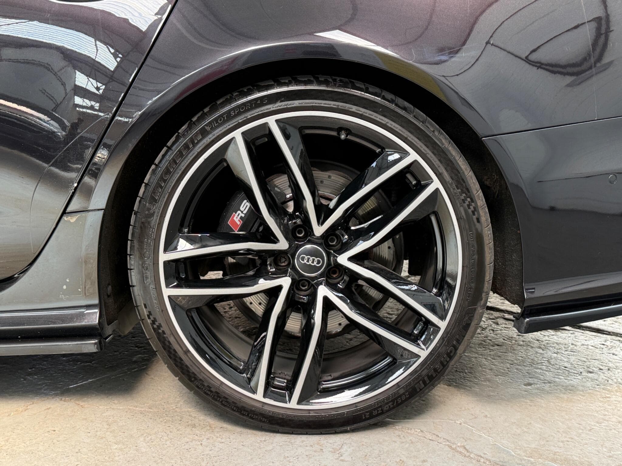2017 Audi RS6 Avant - Image 27