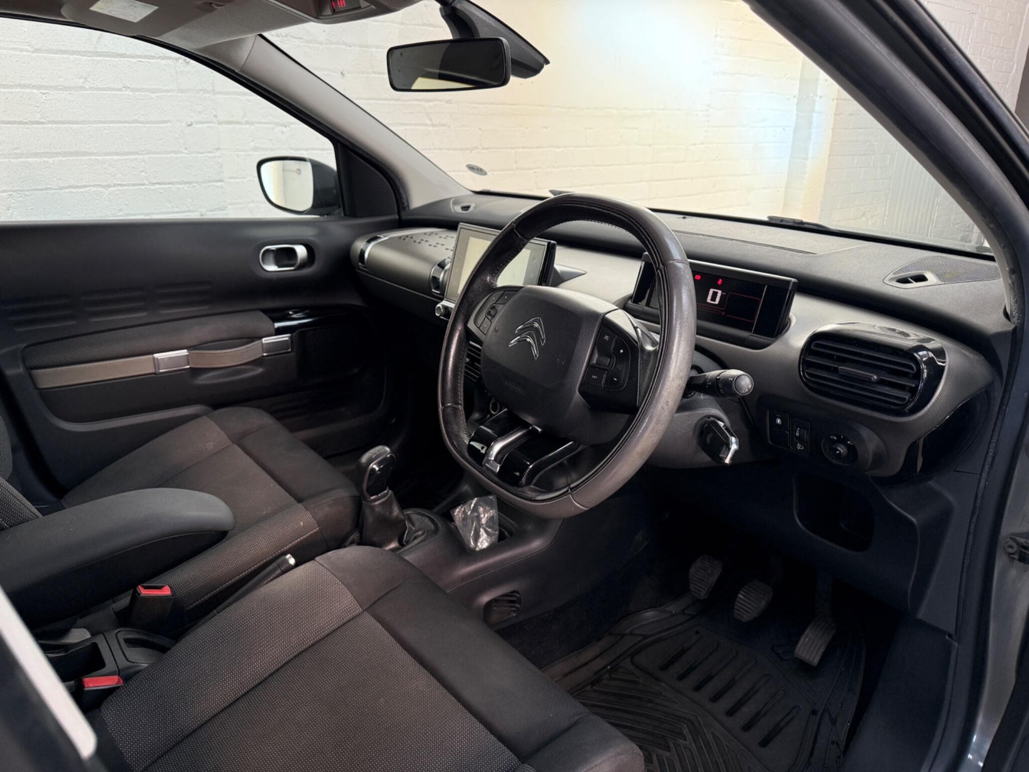 2016 Citroen C4 Cactus - Image 13