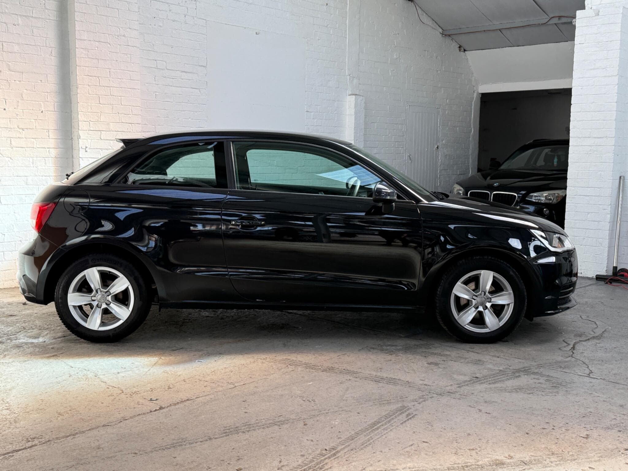 2016 Audi A1 - Image 9