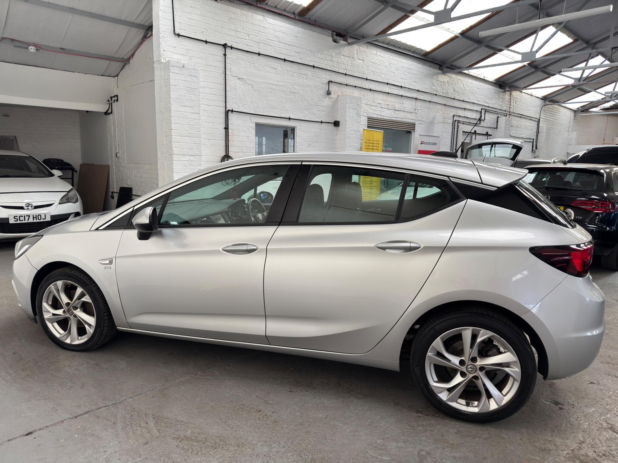 2016 Vauxhall Astra - Image 7