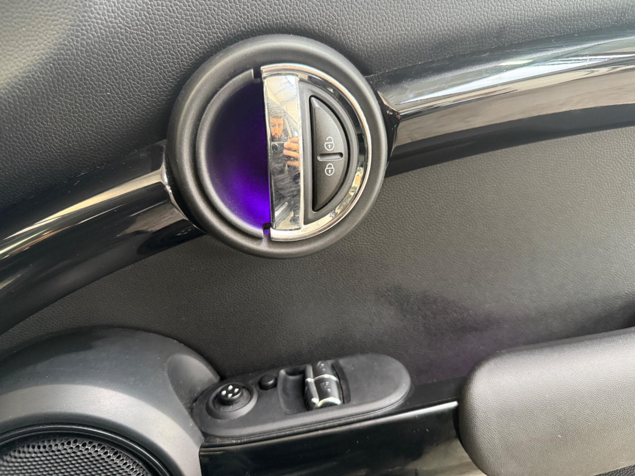 2016 MINI Hatch - Image 21