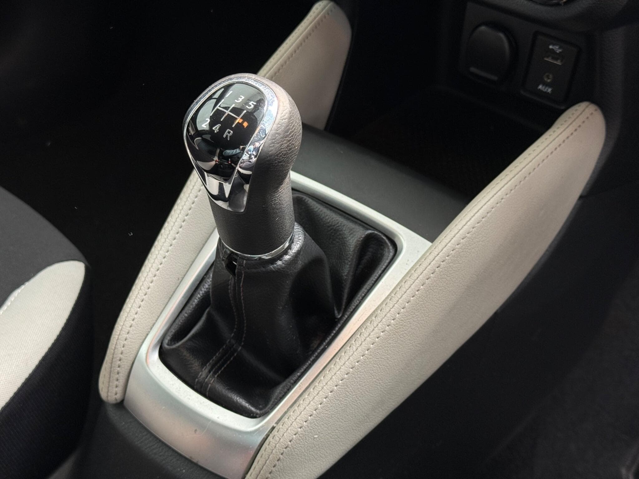 2017 Nissan Micra - Image 27