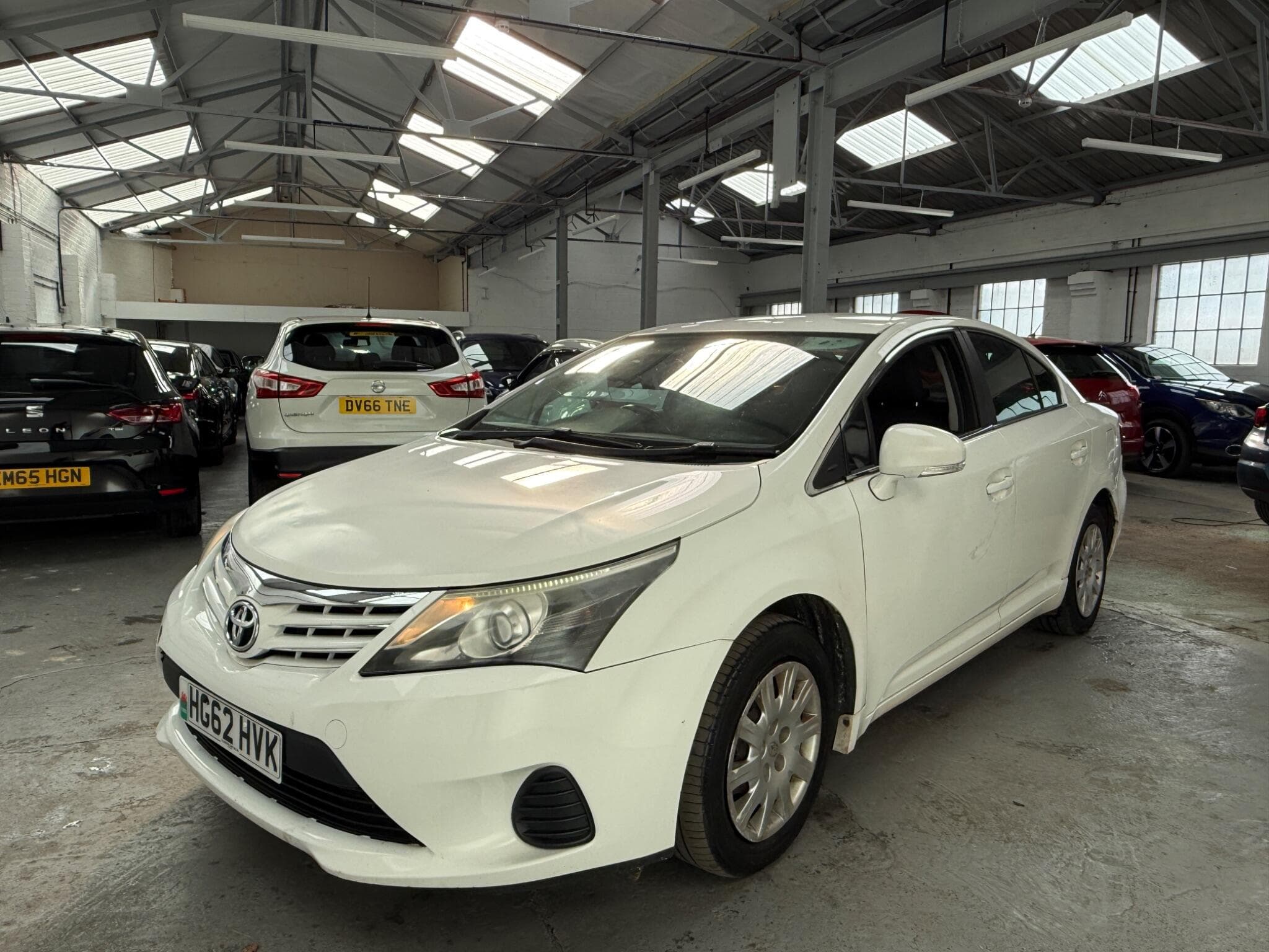 2012 Toyota Avensis - Image 3